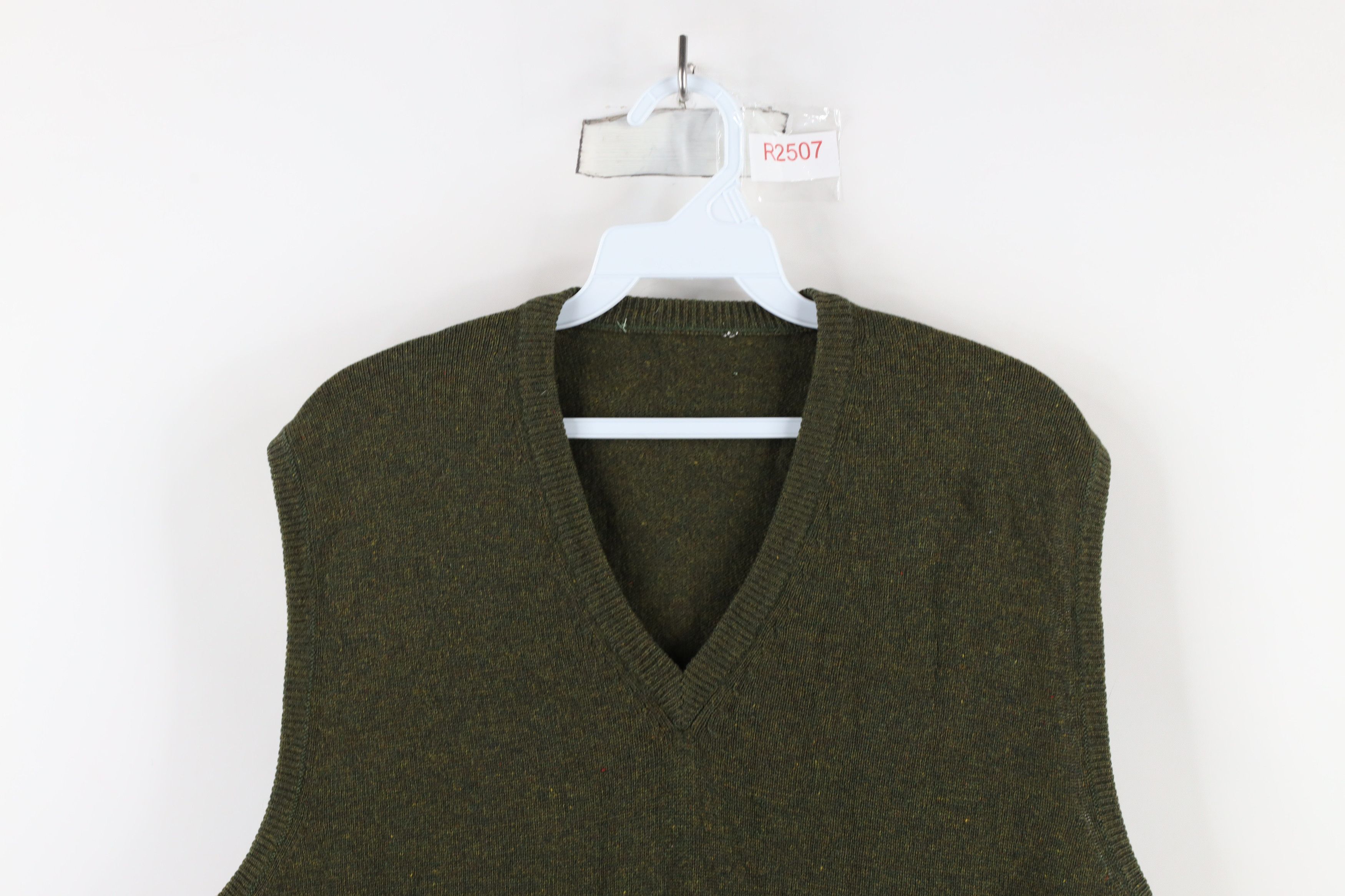 Vintage Vintage 90s Streetwear Wool Blend Knit Sweater Vest Green Size US L / EU 52-54 / 3 - 2 Thumbnail