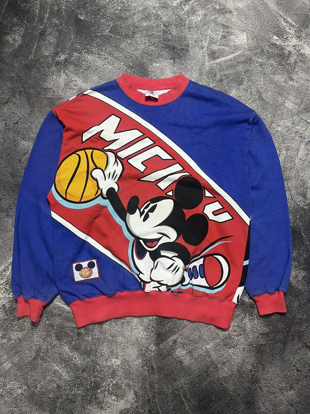 Vintage Vintage 90s mickey mouse & CO NBA basketball Size US M / EU 48-50 / 2 - 1 Thumbnail