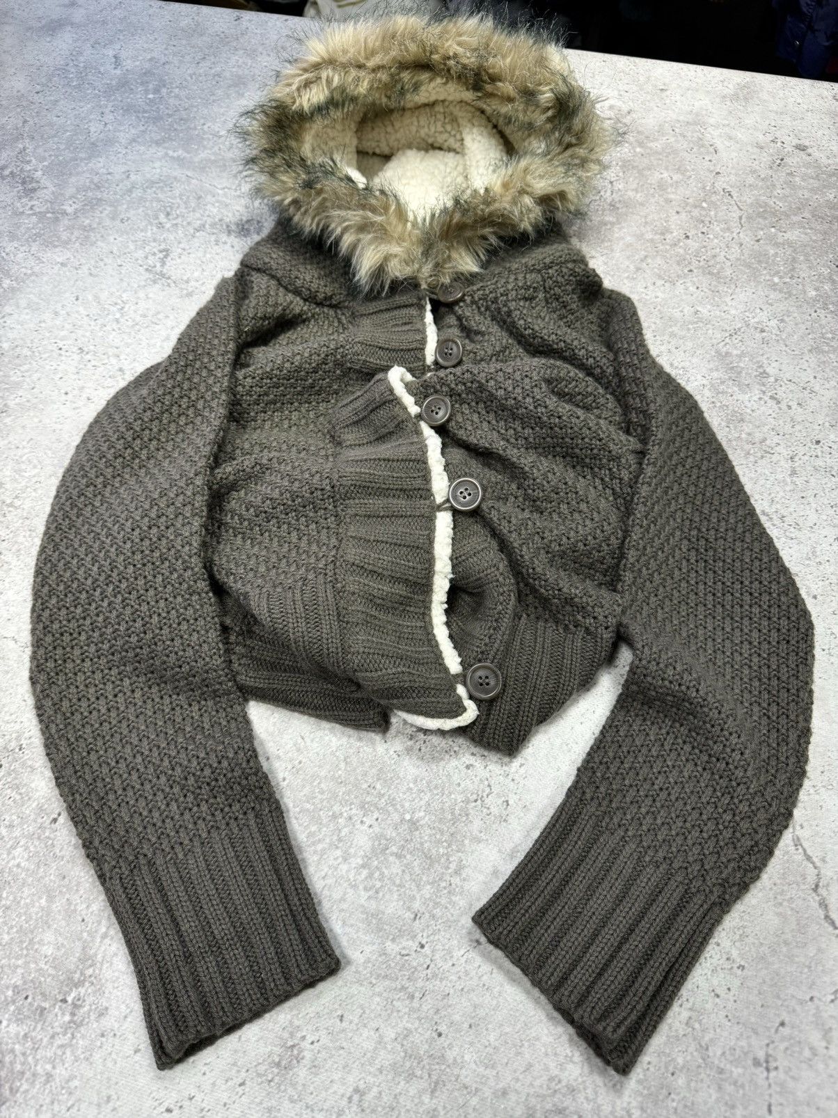 If Six Was Nine × Japanese Brand × Le Grande Bleu (L.G.B.) Vintage Japanese Knit Fur Hood Hoodie Size US M / EU 48-50 / 2 - 1 Thumbnail