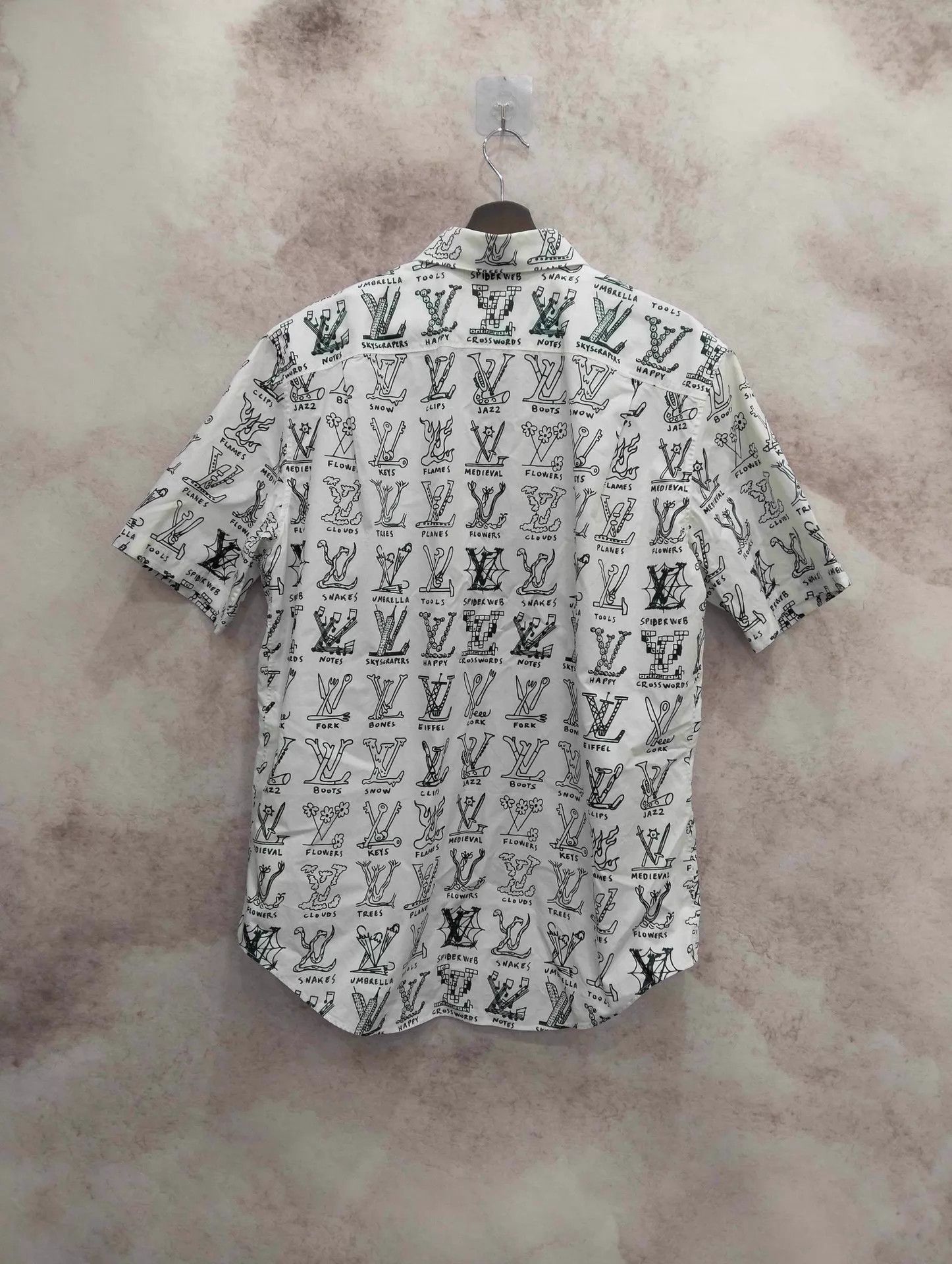 Louis Vuitton Louis Vuitton Allover Monogram Short-Sleeve Shirt XL Size US XL / EU 56 / 4 - 2 Thumbnail
