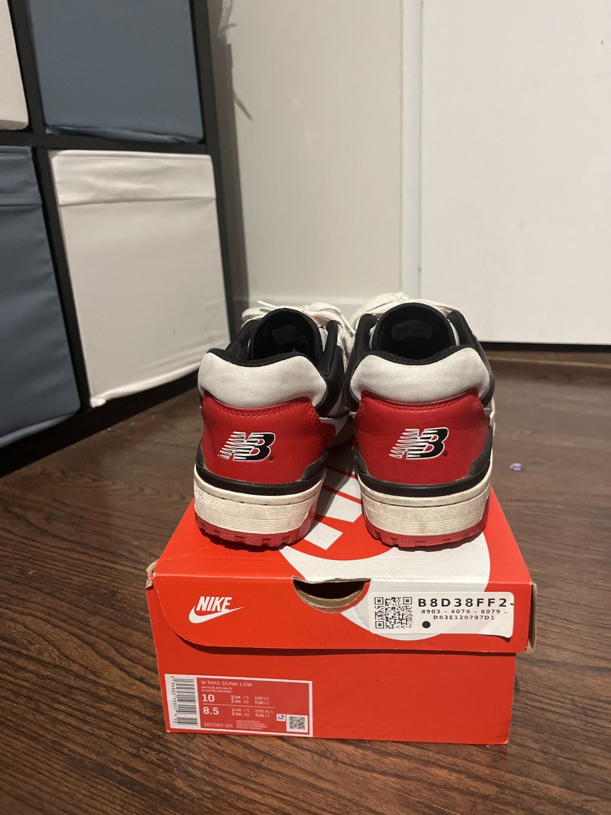 New Balance New Balance 550 Black Red Size US 11 / EU 44 - 4 Thumbnail