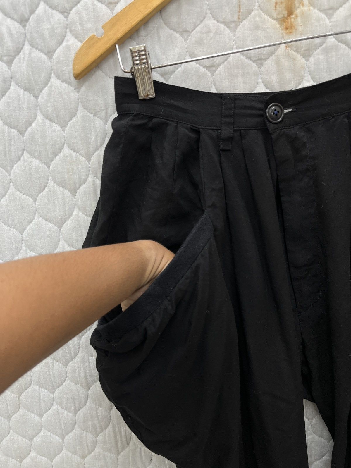 Issey Miyake 🔥🔥🔥ARCHIVE SUNAO KUWAHARA ISSEY MIYAKE CROTCH PANTS Size 27" / US 4 / IT 40 - 4 Thumbnail