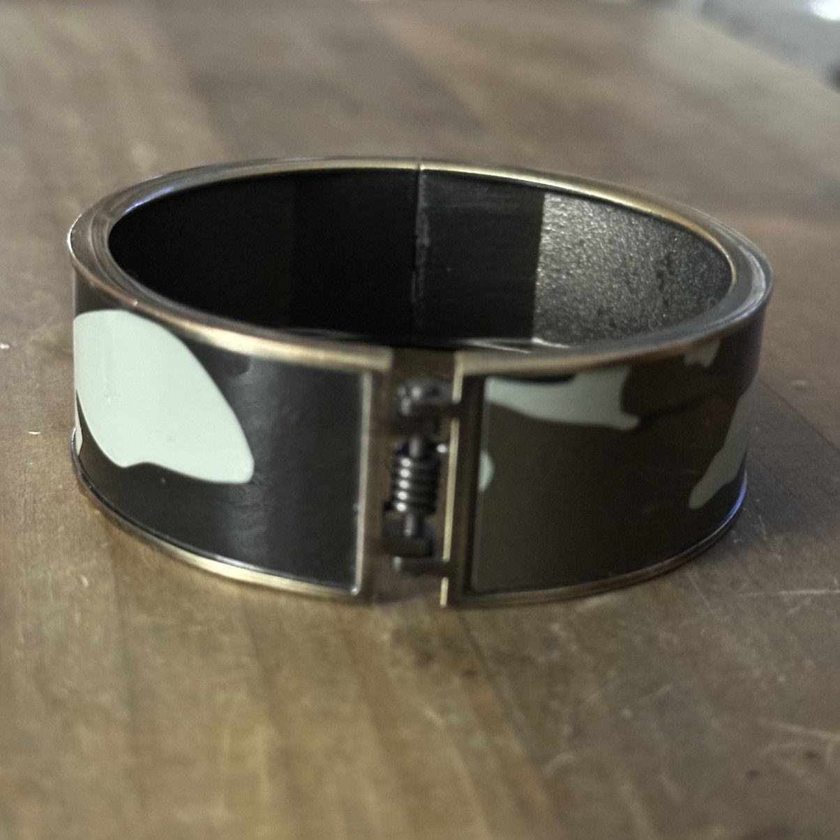 Other Camouflage hinged bangle bracelet Size ONE SIZE - 6 Thumbnail