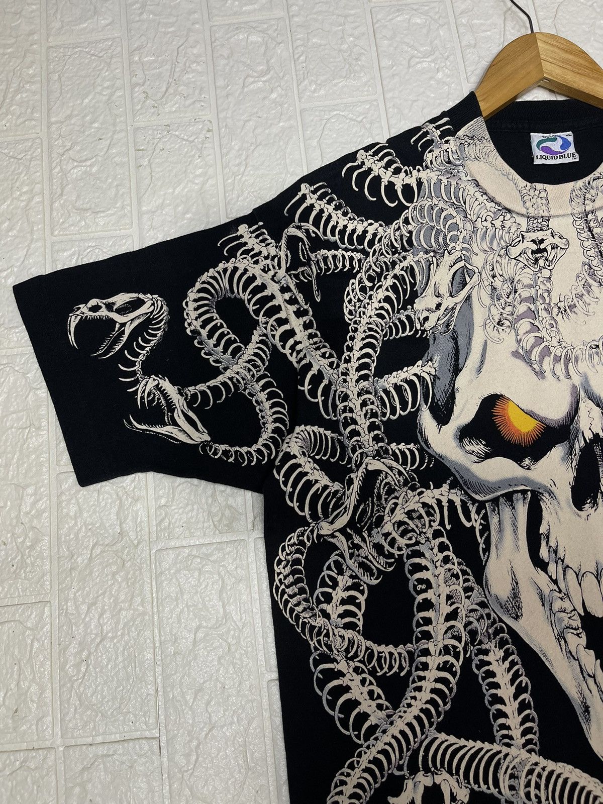 Band Tees × Liquid Blue × Vintage Vintage Liquid blue skull snake Over Print Size US XL / EU 56 / 4 - 13 Thumbnail