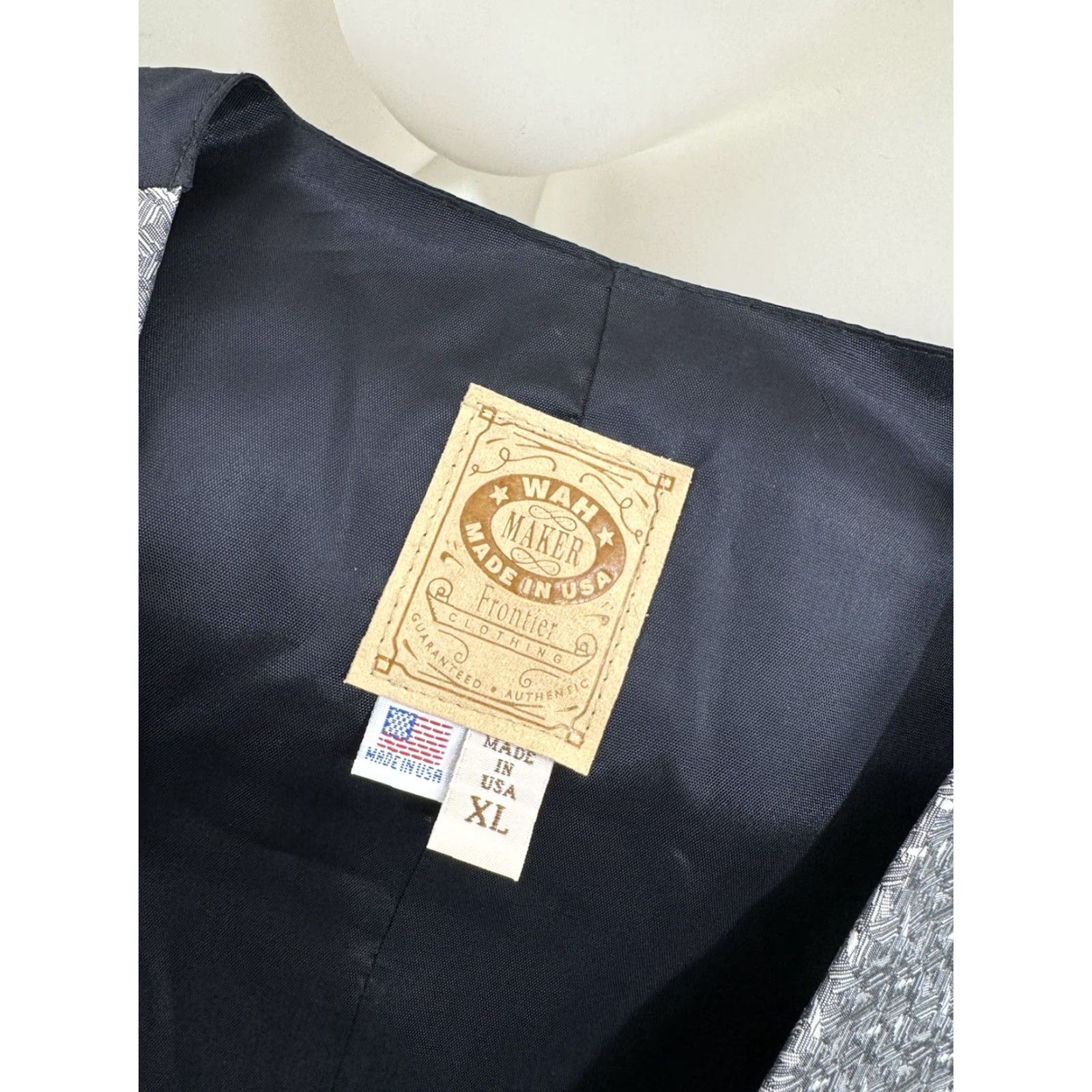 Vintage WAH MAKER FRONTIER Western Shiny Hash XL Vest EXCELLENT Size US XL / EU 56 / 4 - 4 Thumbnail