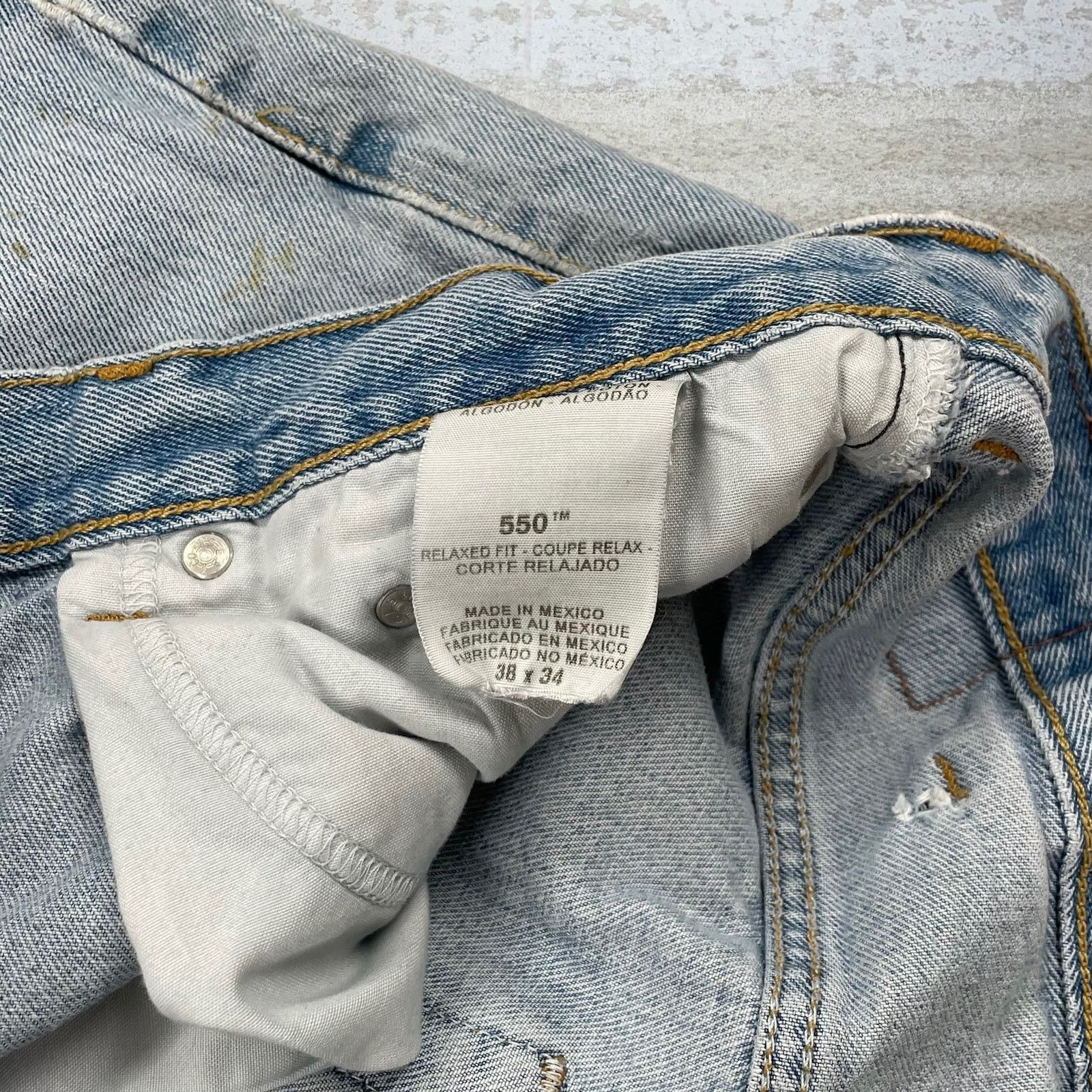 Levi's Vintage Y2K Levis 550 Jeans 38x34 Relaxed Light Wash Denim Size US 38 / EU 54 - 5 Thumbnail