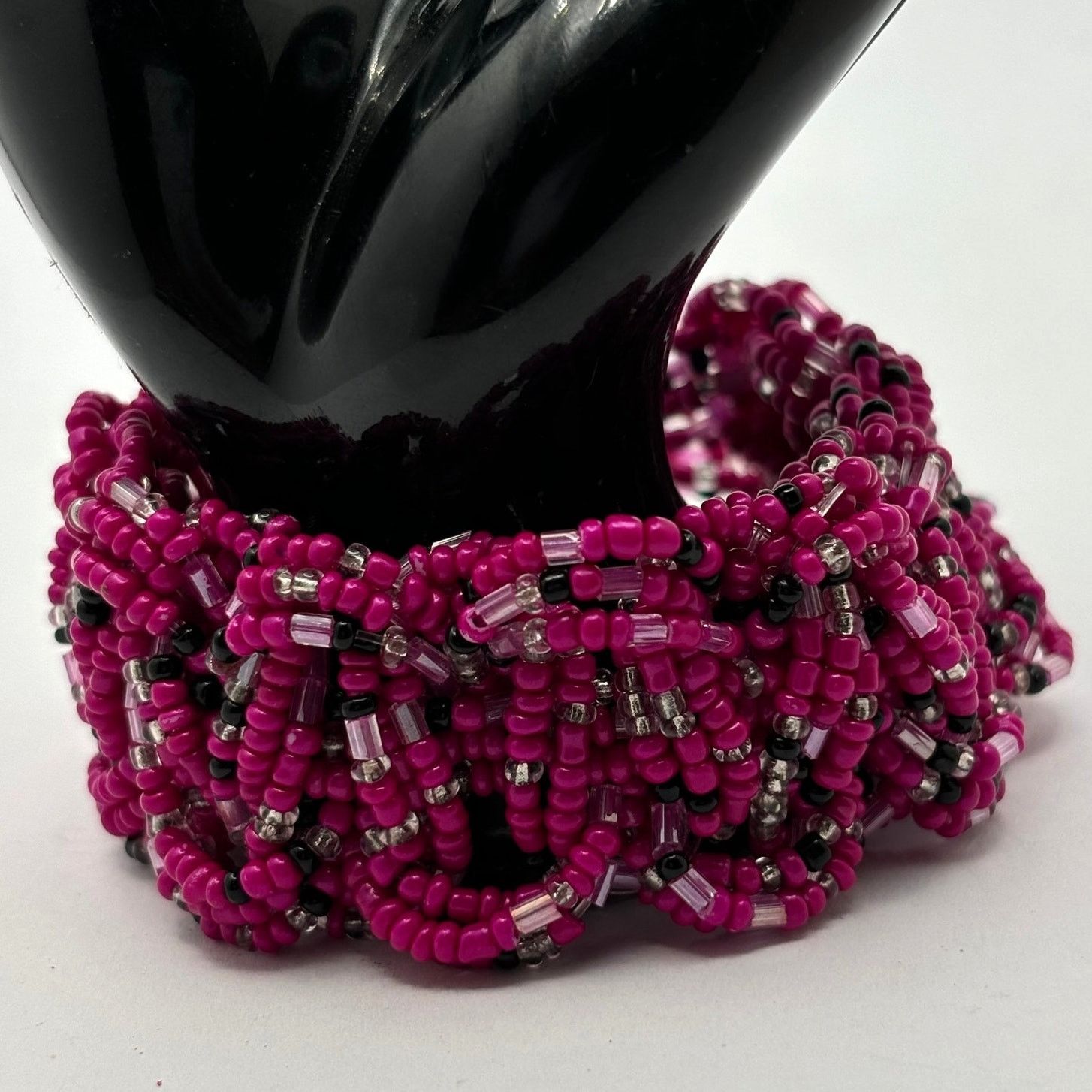 Other Pink & Black Beaded Bracelet Size ONE SIZE - 2 Thumbnail