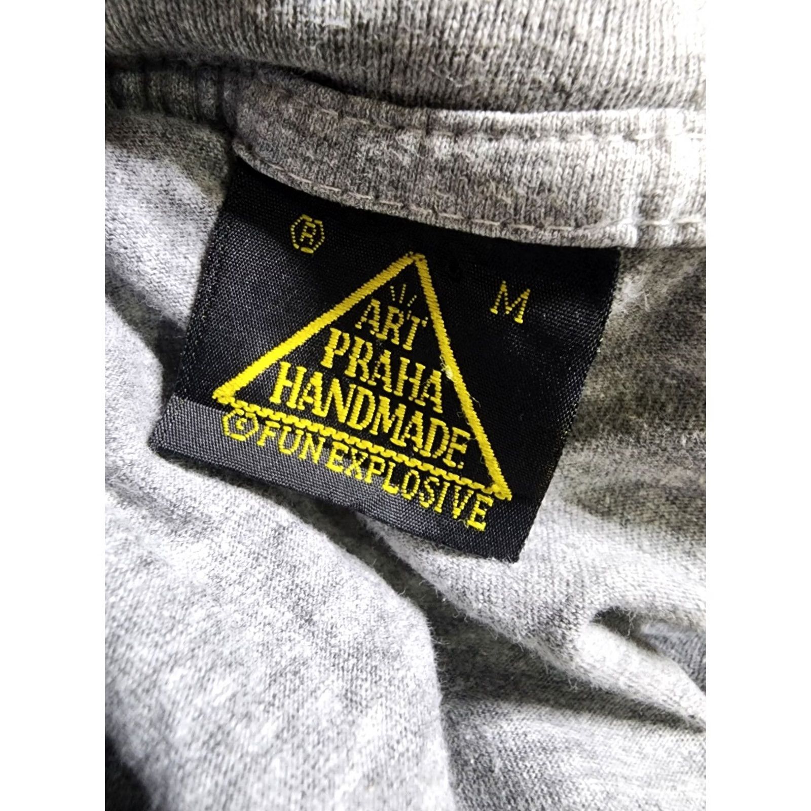 Vintage VINTAGE Franz Kafka Art Praha Handmade M 90s T-Shirt Gray Cotton Knit Short Sleeve Crew Neck Mens Graphic Print Shoes? Size US M / EU 48-50 / 2 - 5 Thumbnail