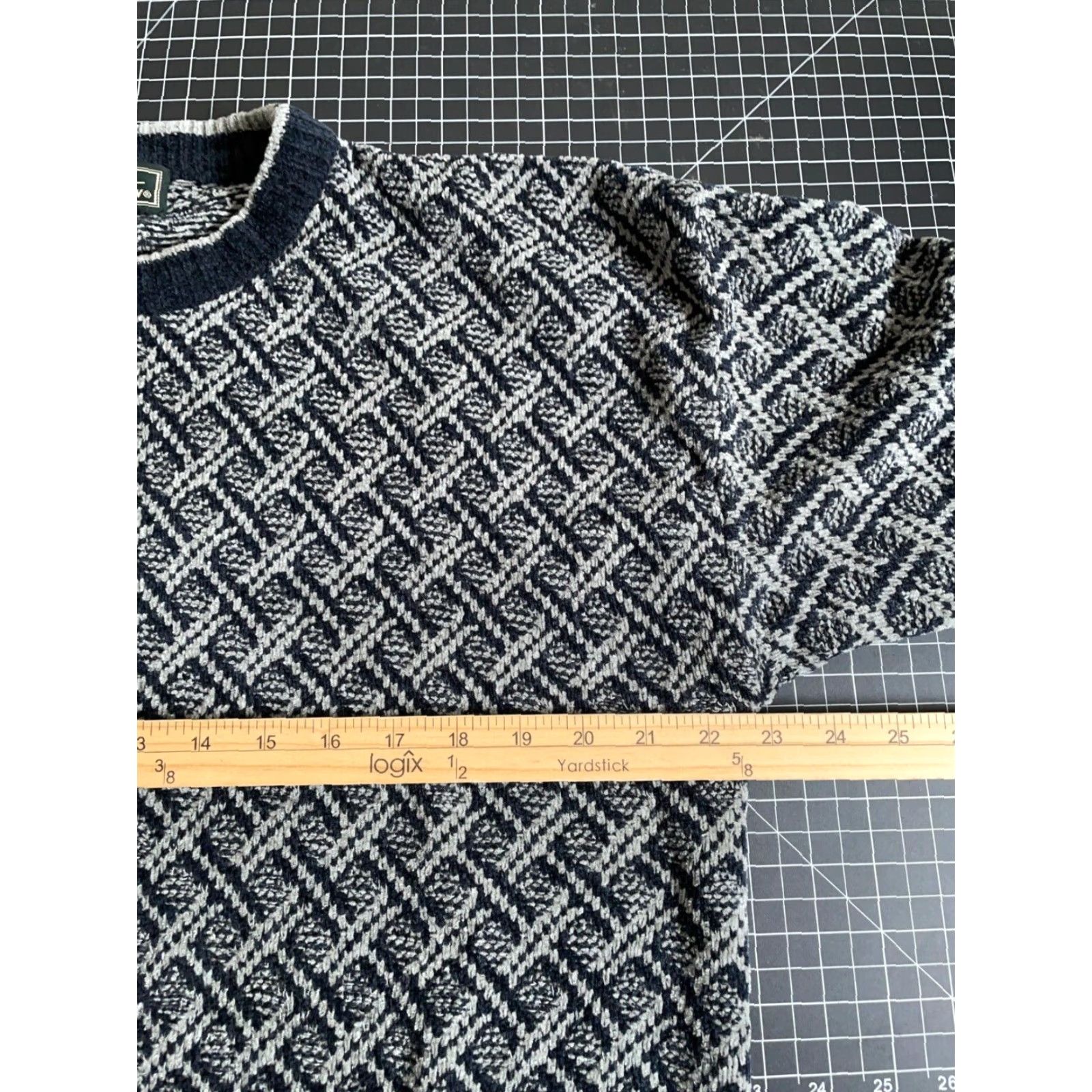 Vintage VTG Vintage Geometric 90s Dad Style Sweater Large L Gray Blue Knit Chunky-Knit Knit Acrylic Crew Neck Long Sleeve Pullover Casual Regular Men Size US L / EU 52-54 / 3 - 5 Thumbnail