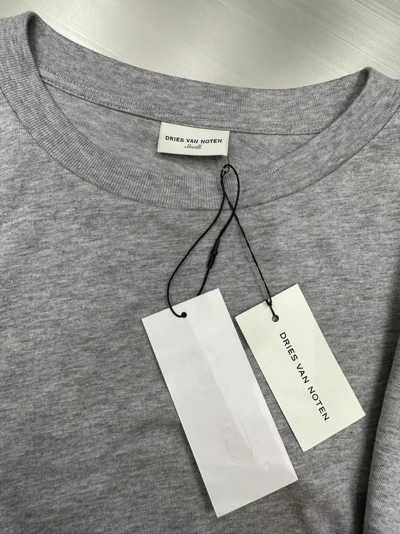 Dries Van Noten dries van noten Gray long-sleeved T-shirt 2504-Nextarrow Size US S / EU 44-46 / 1 - 3 Thumbnail