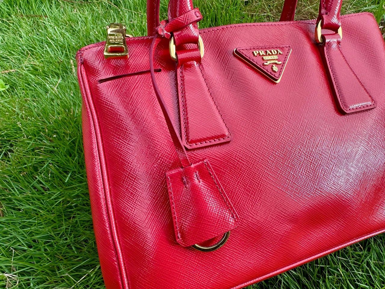 Prada Authentic Prada Saffiano Lux Small Galleria Double Zip Fuoco Size ONE SIZE - 15 Thumbnail