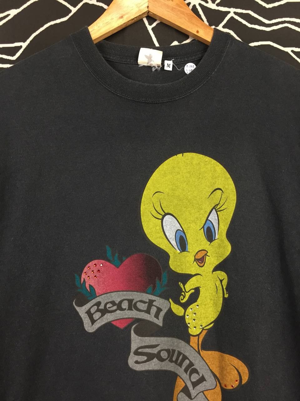 Cartoon Network × Vintage × Warner Bros Vtg Beach Sound X Looney Tunes Tweety Bird Cartoon Tee Size US M / EU 48-50 / 2 - 3 Thumbnail