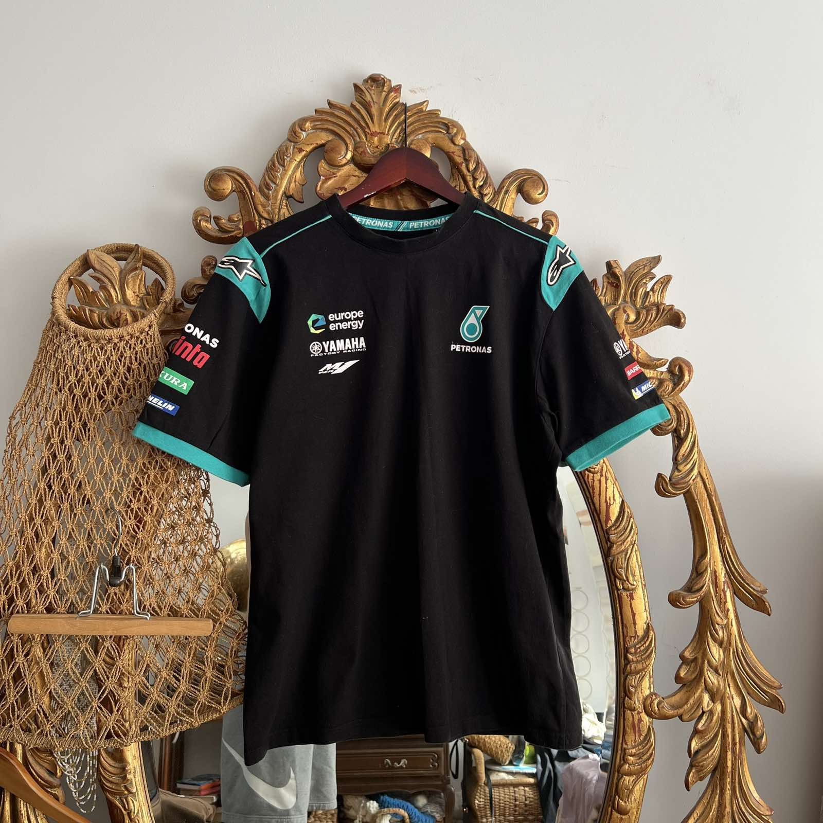 NASCAR Vintage Yamaha Factory Petronas Racing T-Shirt Jersey Sz M Size US M / EU 48-50 / 2 - 1 Thumbnail