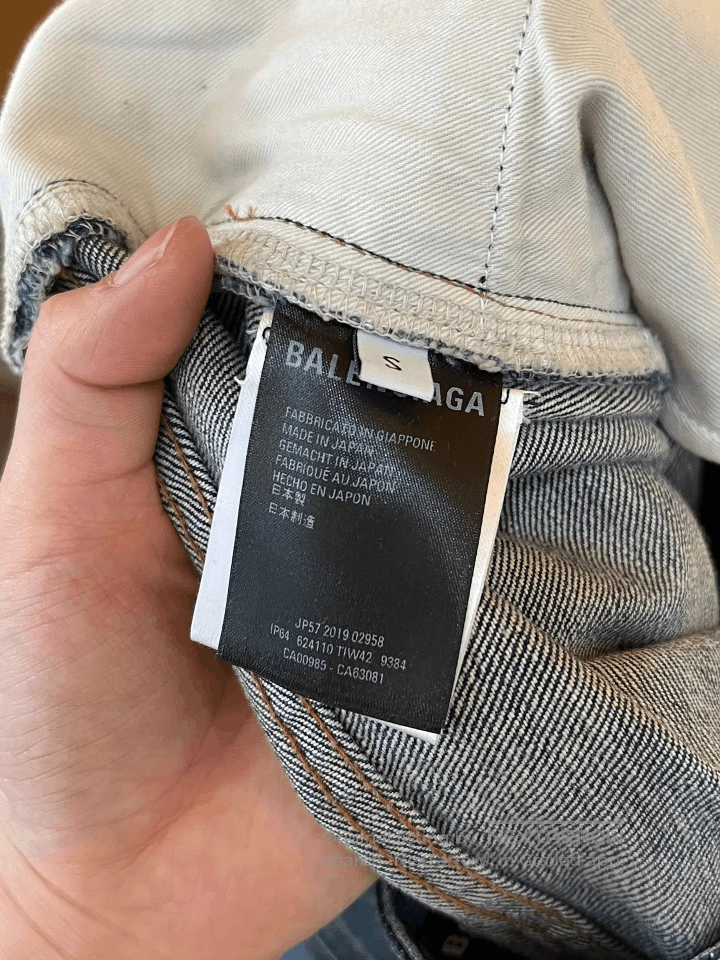 Balenciaga Balenciaga Water Ripple Jeans. Size 27" / US 4 / IT 40 - 4 Thumbnail