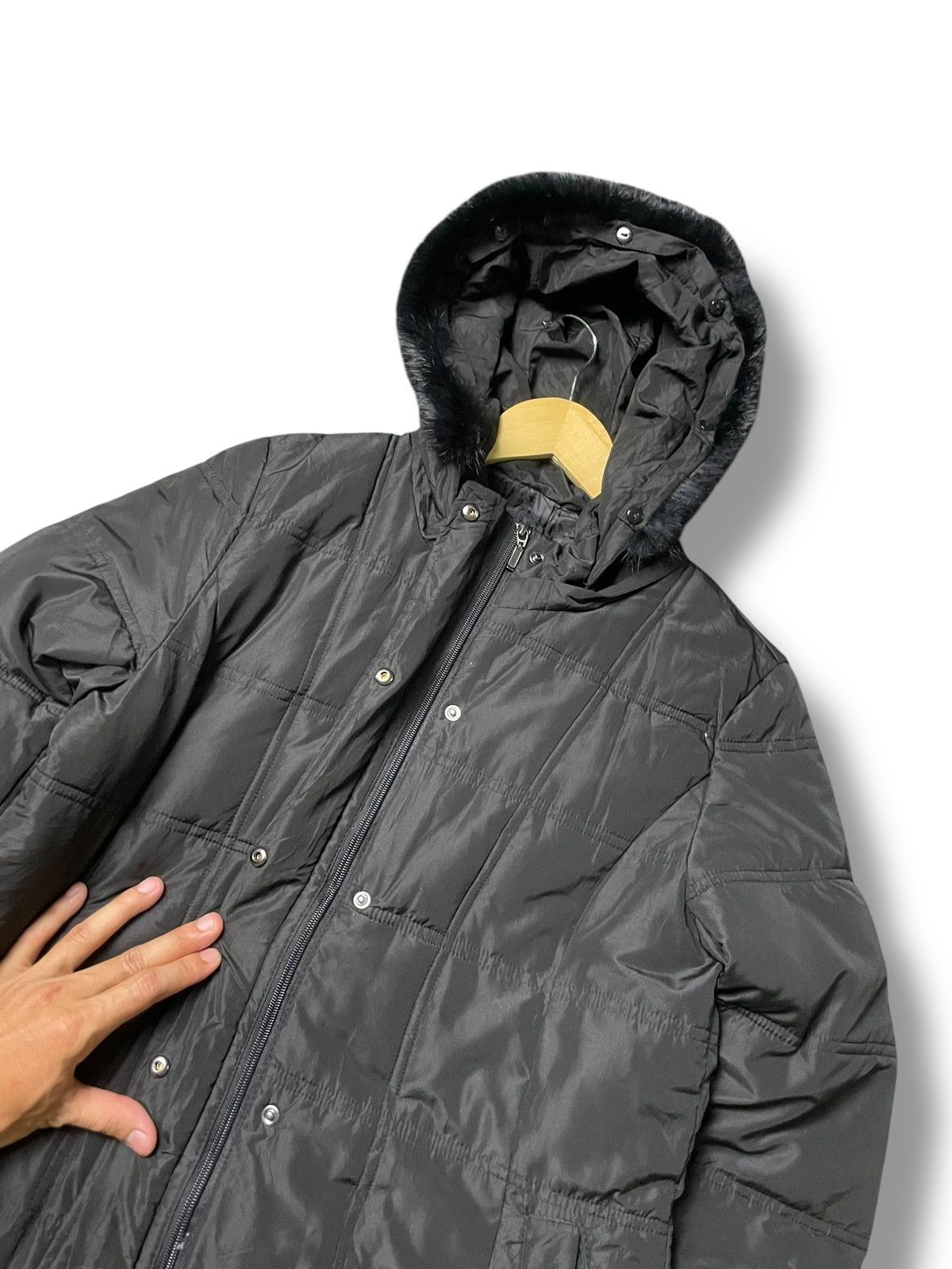 Japanese Brand Japanese Brand Fur Hooded Puffer Jacket (62) Size US XXS / EU 40 - 6 Thumbnail