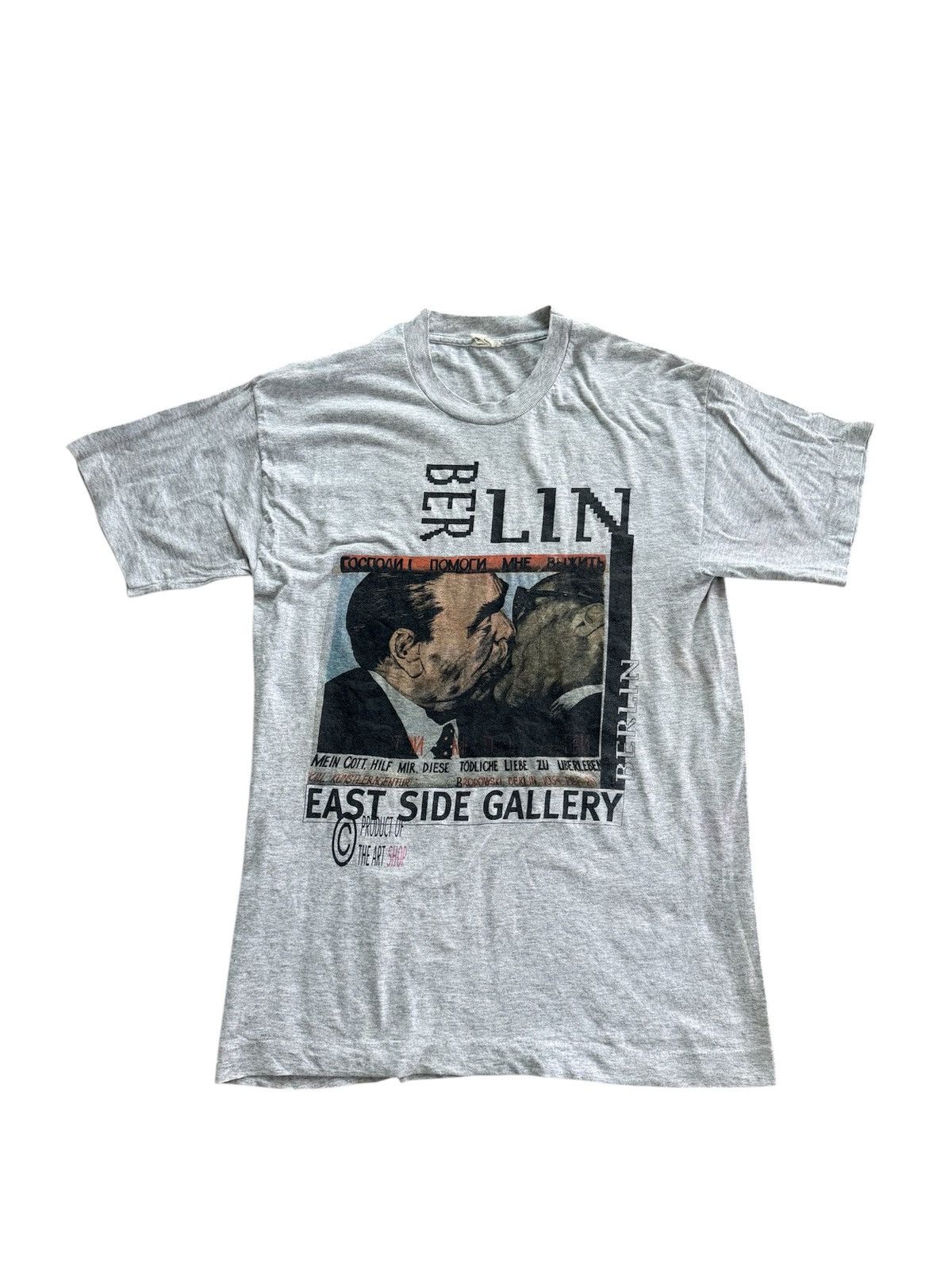Vintage VINTAGE BERLIN PHOTO ART EAST SIDE GALLERY SCREEN STAR TAG Size US M / EU 48-50 / 2 - 1 Thumbnail