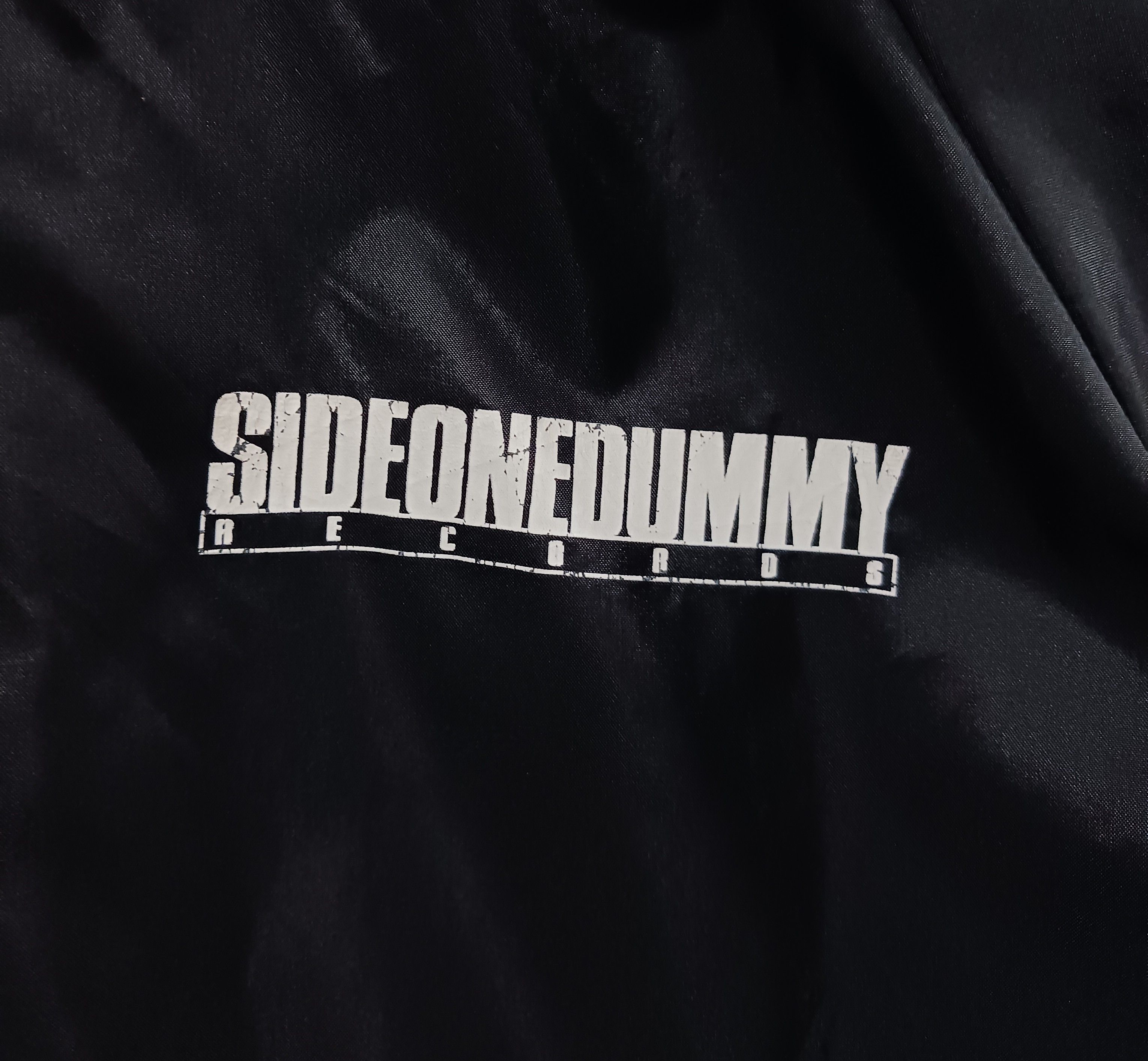 Auburn Sportswear × Band Tees × Vintage SideOneDummy Records "Guitar Player" Vintage 90s Windbreaker Size US S / EU 44-46 / 1 - 3 Thumbnail