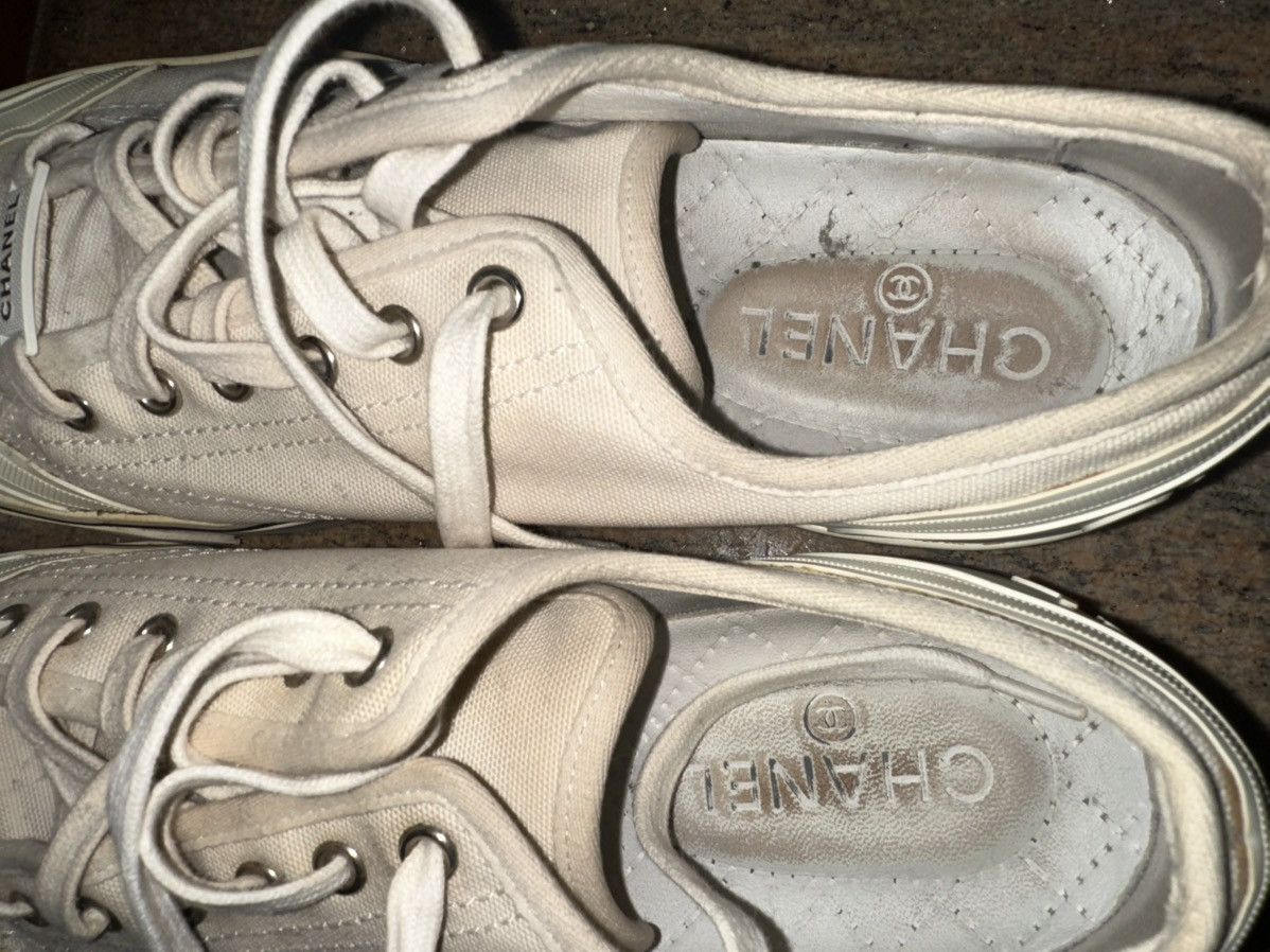 Chanel Chanel Low Top Sneakers Size US 8 / EU 41 - 9 Thumbnail