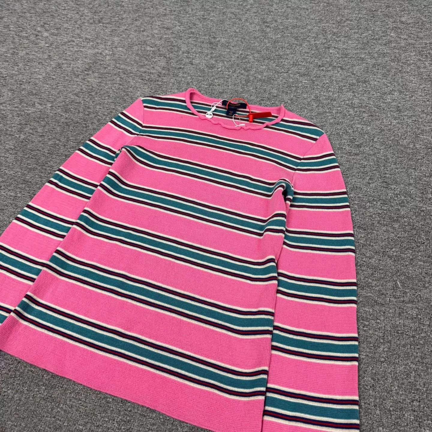 Louis Vuitton LV pink stripe bell sleeves short knit top M Size M / US 6-8 / IT 42-44 - 4 Thumbnail