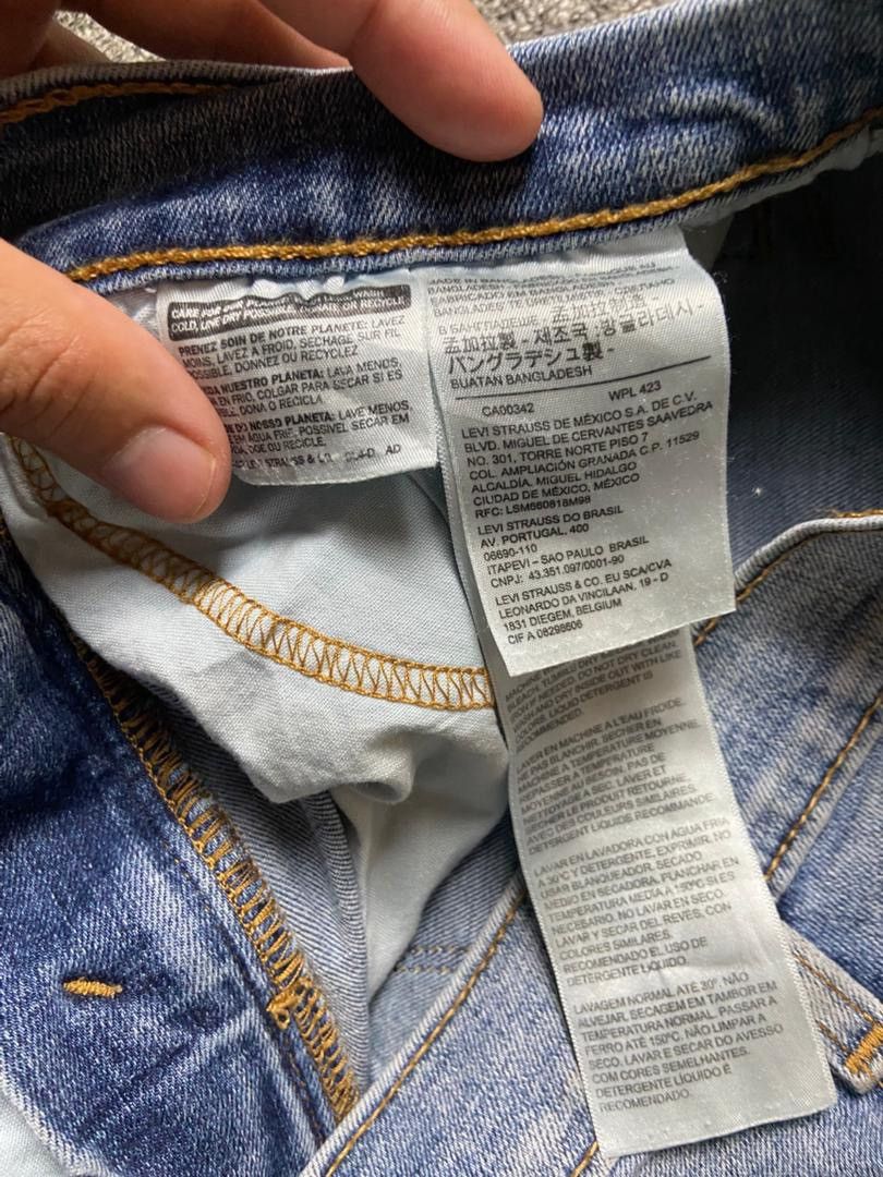 Levi's Levis + Denizen Distressed Denim Jeans (175) Size US 29 - 6 Thumbnail