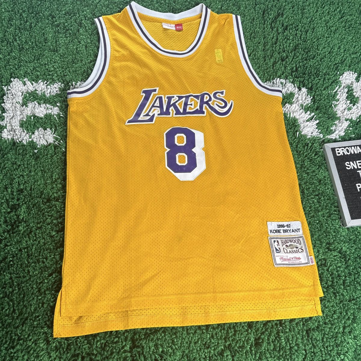 Mitchell & Ness Mitchell & Ness Kobe Bryant LA Lakers # 8 Size US M / EU 48-50 / 2 - 2 Thumbnail
