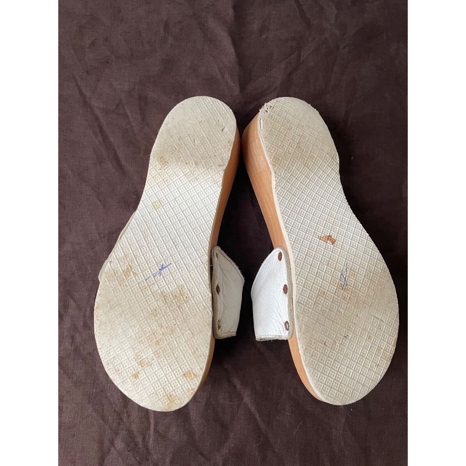 Burberry Burberry Vintage Nova Check Wooden Clogs 8259AC Size US 6 / IT 36 - 7 Thumbnail