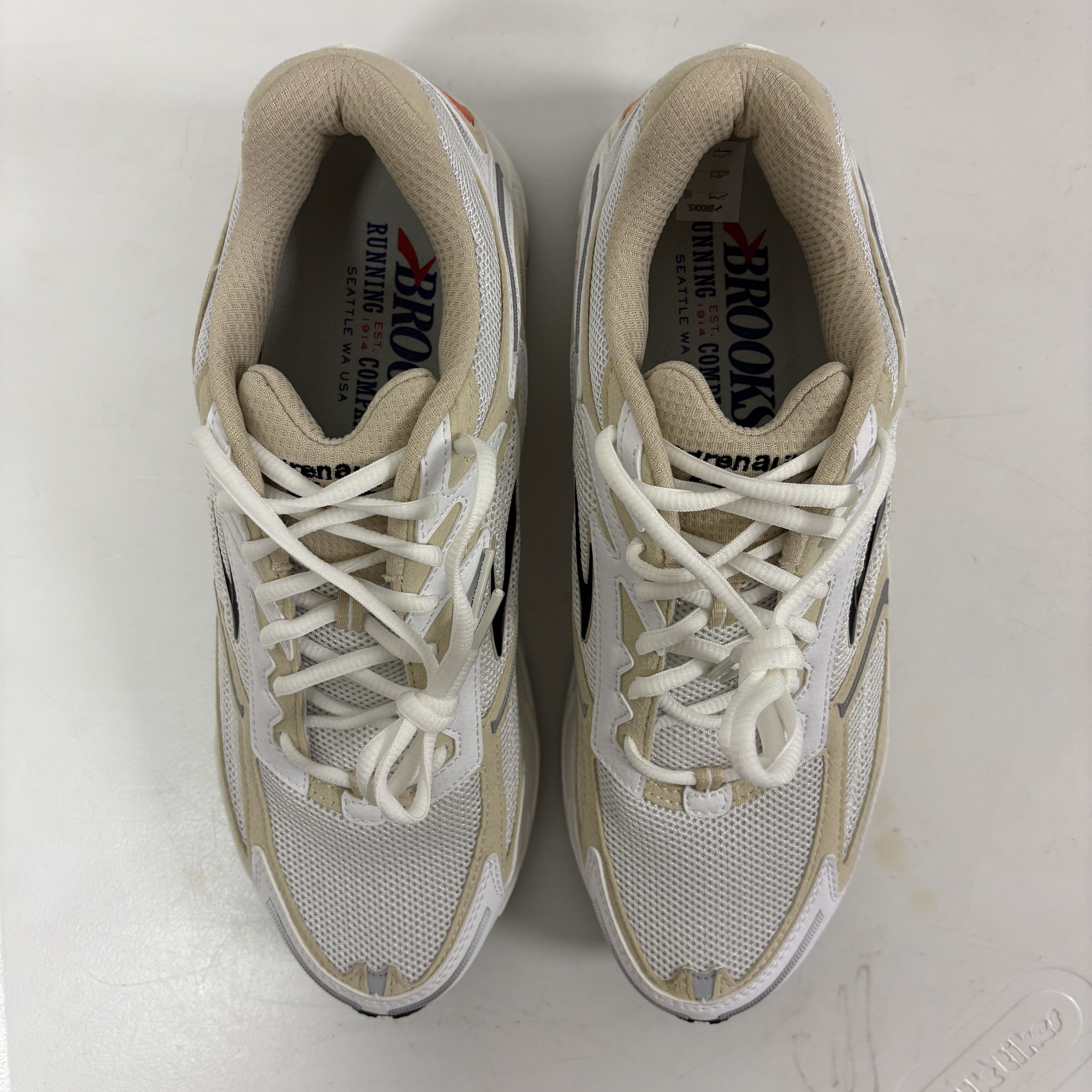 Brooks Brooks Adrenaline GTS 4 Nectarine (110485-1D-109), Size 11 Size US 11 / EU 44 - 6 Thumbnail