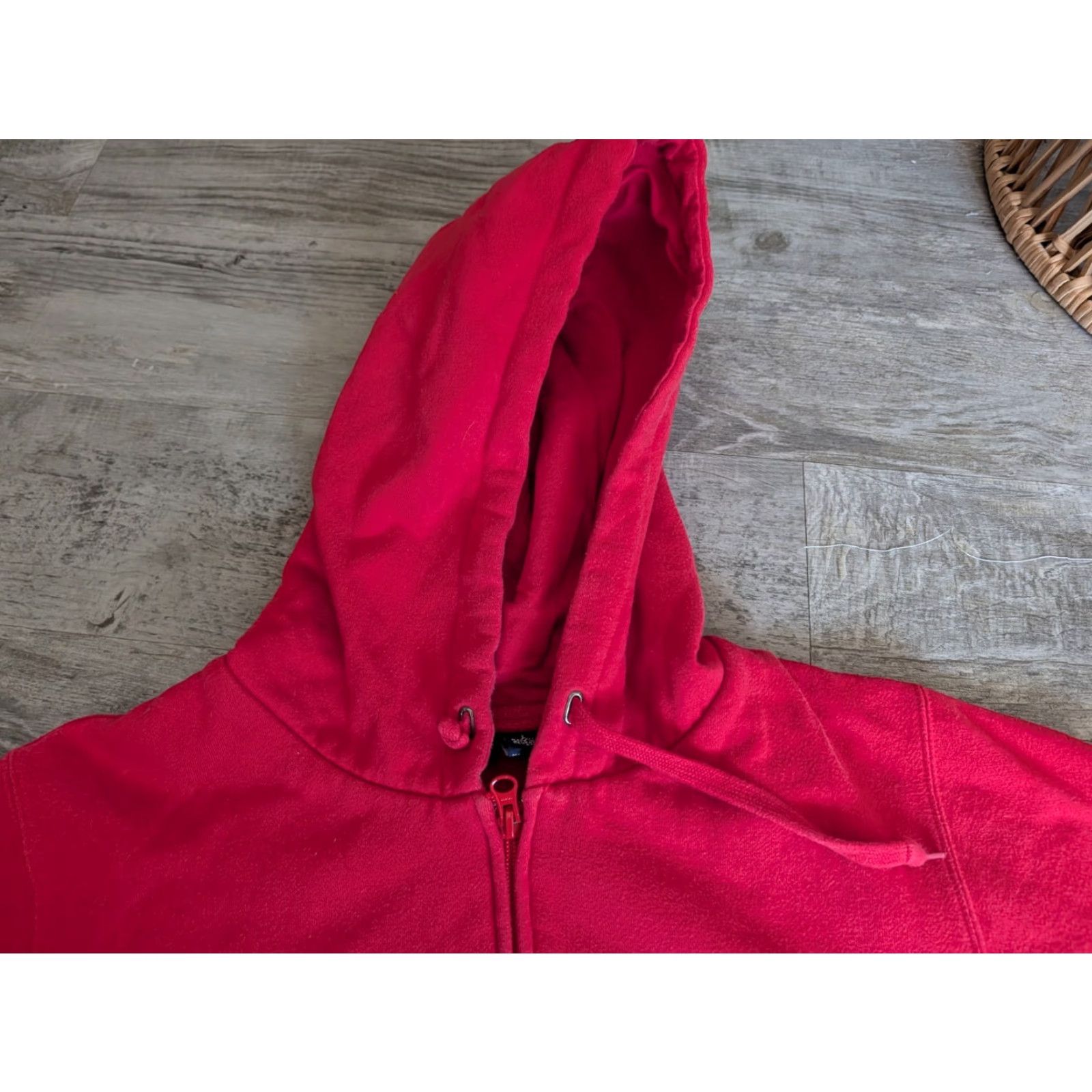 Etnies Etnies Women's Red Full Zip Hooded Sweatshirt Logo Script Distressed Size L Size L / US 10 / IT 46 - 6 Thumbnail