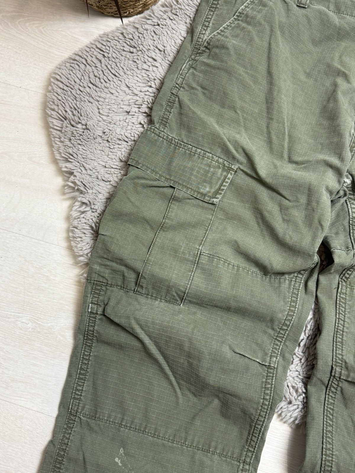 Carhartt × Vintage Carhartt Vintage Baggy Cargo Pants Center Logo Multi pocket Size US 34 / EU 50 - 7 Thumbnail