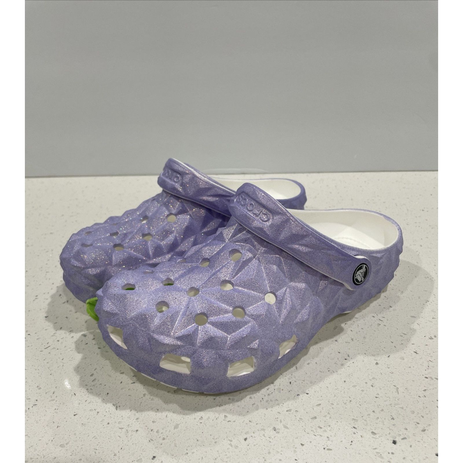 Crocs Crocs Iridescent Geo Clog Women's Sz 6 Violet/White NEW Size US 6 / IT 36 - 2 Thumbnail