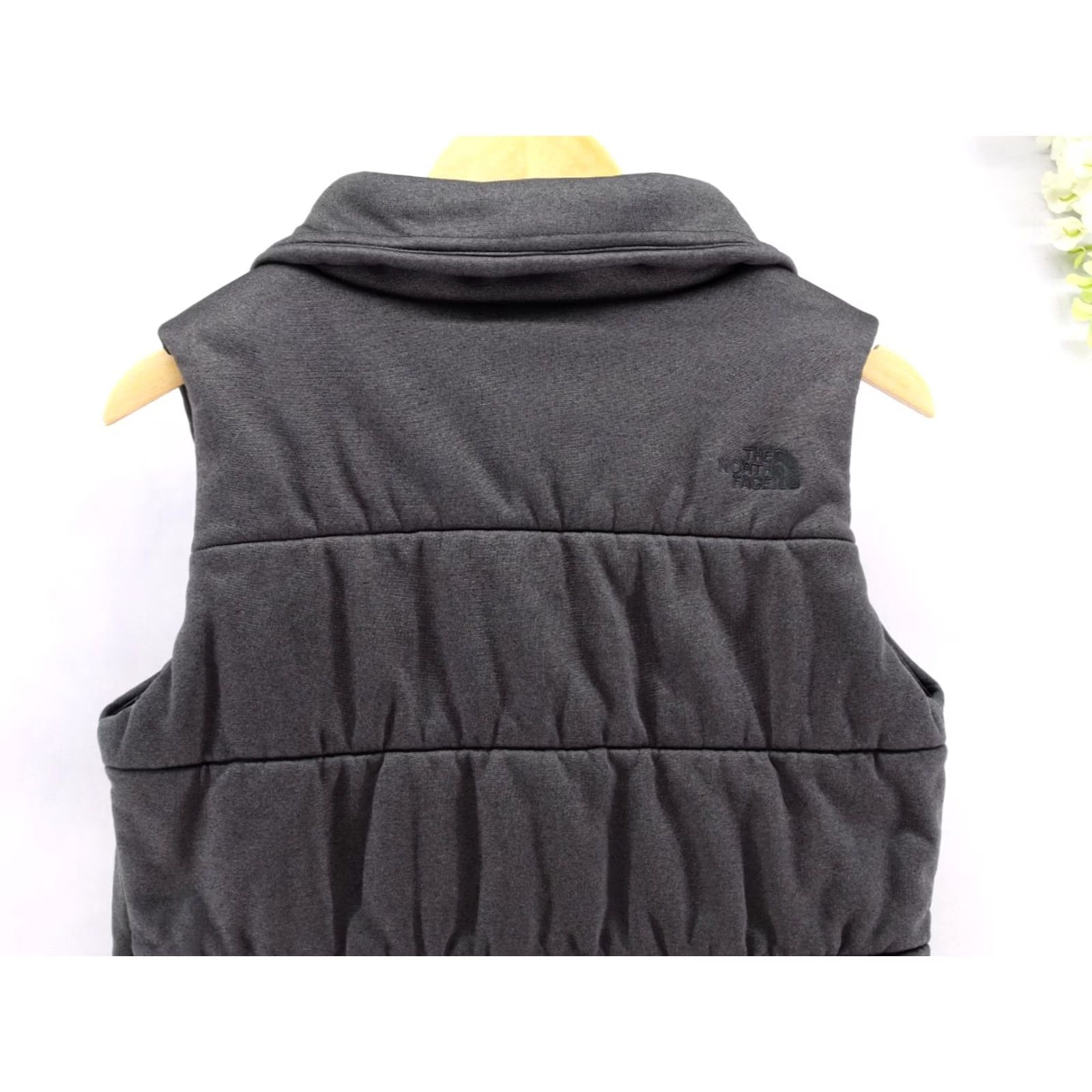The North Face The North Face Women’s Darella Insulated Asymmetrical Puffer Vest M Gray Quilt Zip Pockets Regular Size M / US 6-8 / IT 42-44 - 5 Thumbnail