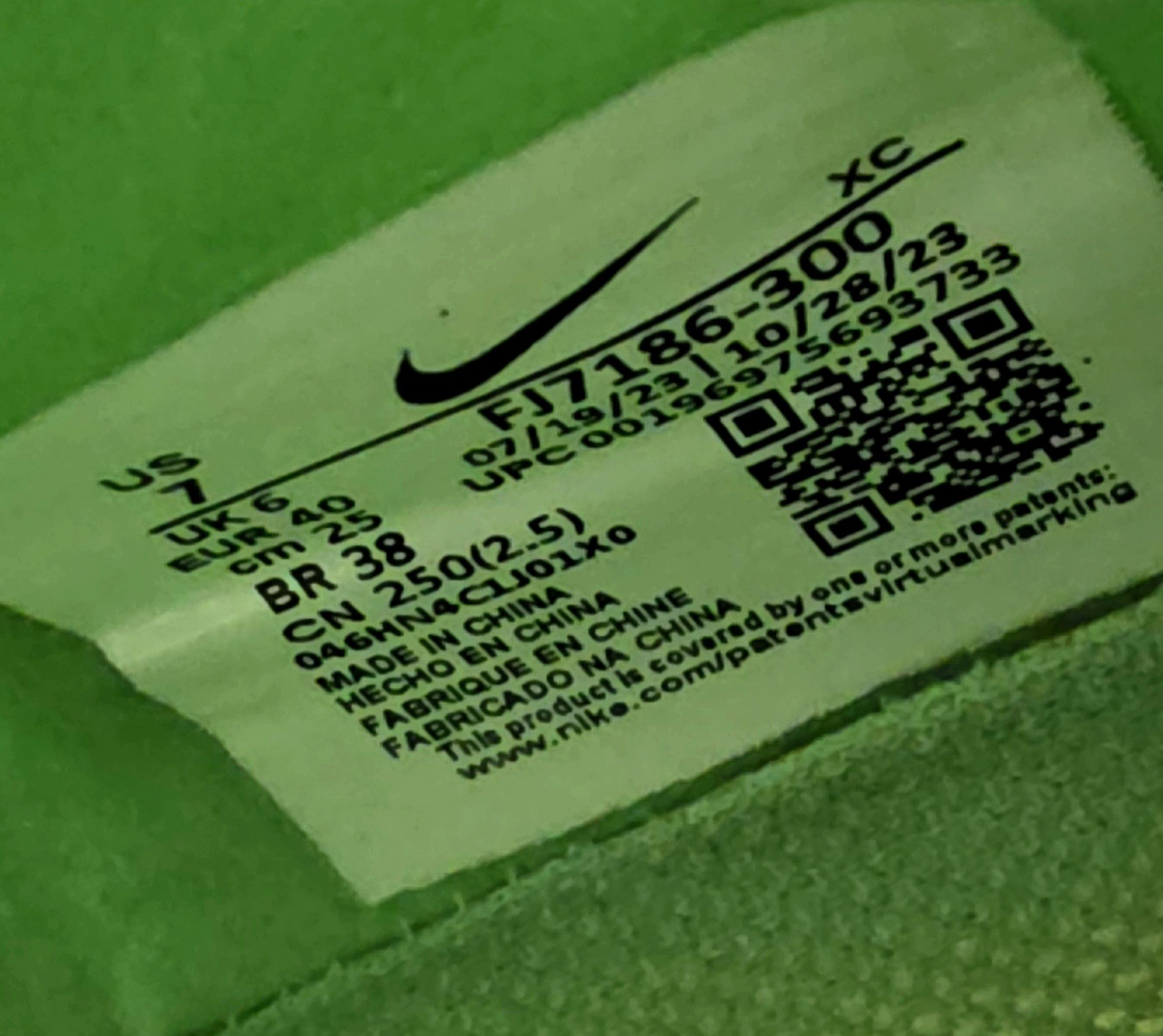 Nike Nike Zoom Mercurial Superfly 9 Elite FG MDS Green Grinch Size US 7 / EU 40 - 9 Thumbnail