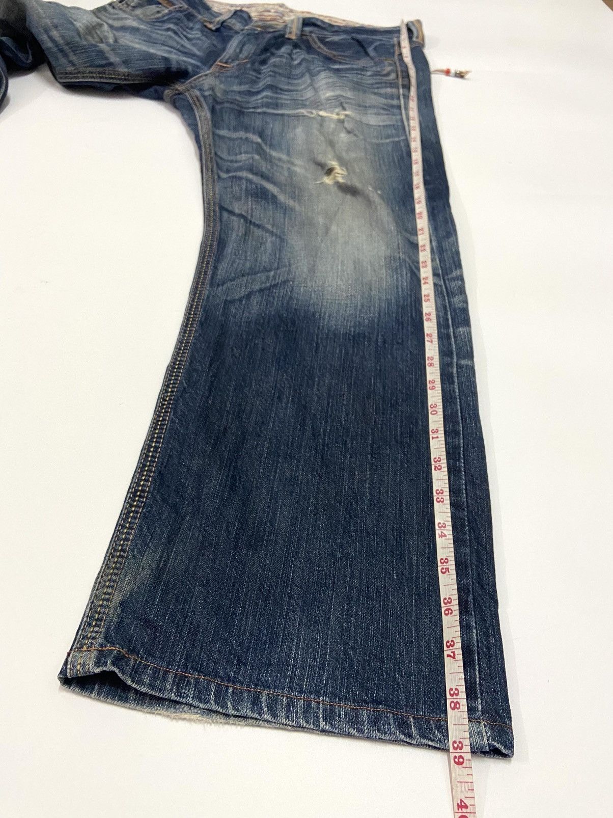 Edwin Edwin Exclusive Vintage Distressed JEANS Size US 32 / EU 48 - 14 Thumbnail