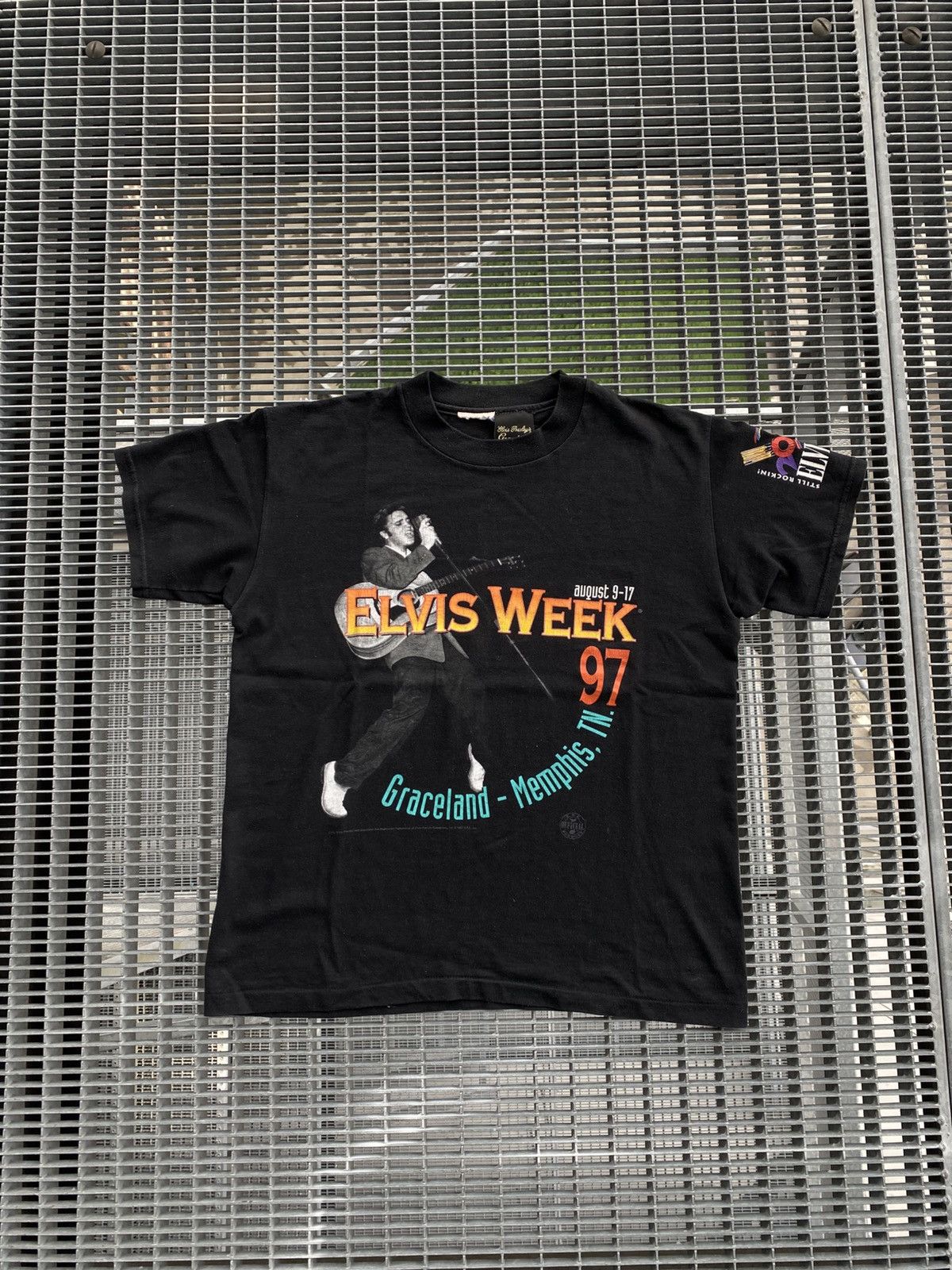 Band Tees Elvis Week Graceland Presley Promo T-Shirt Size US M / EU 48-50 / 2 - 1 Thumbnail