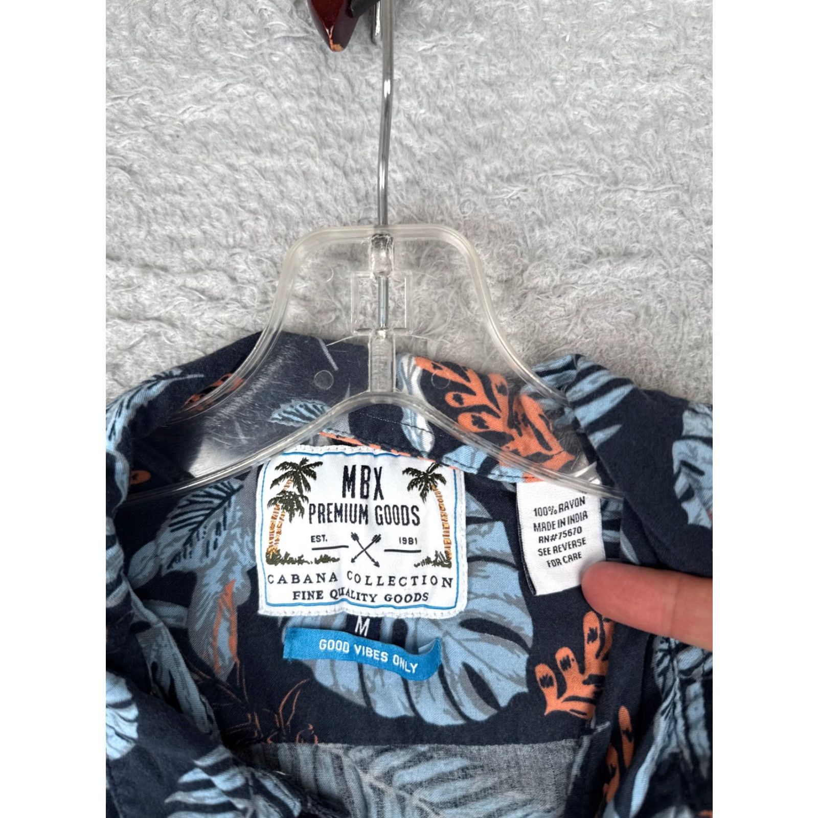 Vintage MBX Premium Goods Shirt Men Medium Blue Floral Hawaiian 100% Rayon Short Sleeve Size US M / EU 48-50 / 2 - 6 Thumbnail