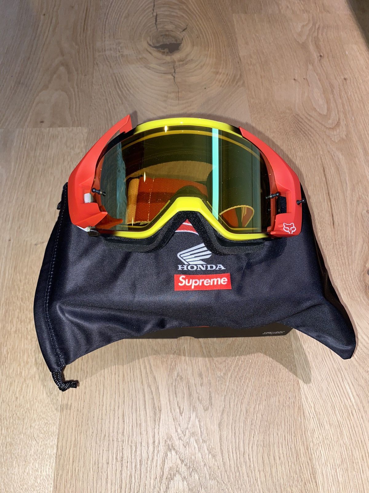 Supreme Supreme Honda Fox Racing Vue Goggles Red | Grailed