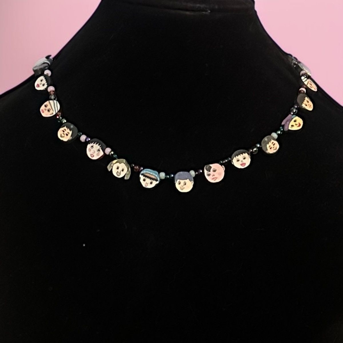 Vintage Vintage Faces of the World bead necklace Size ONE SIZE - 1 Thumbnail