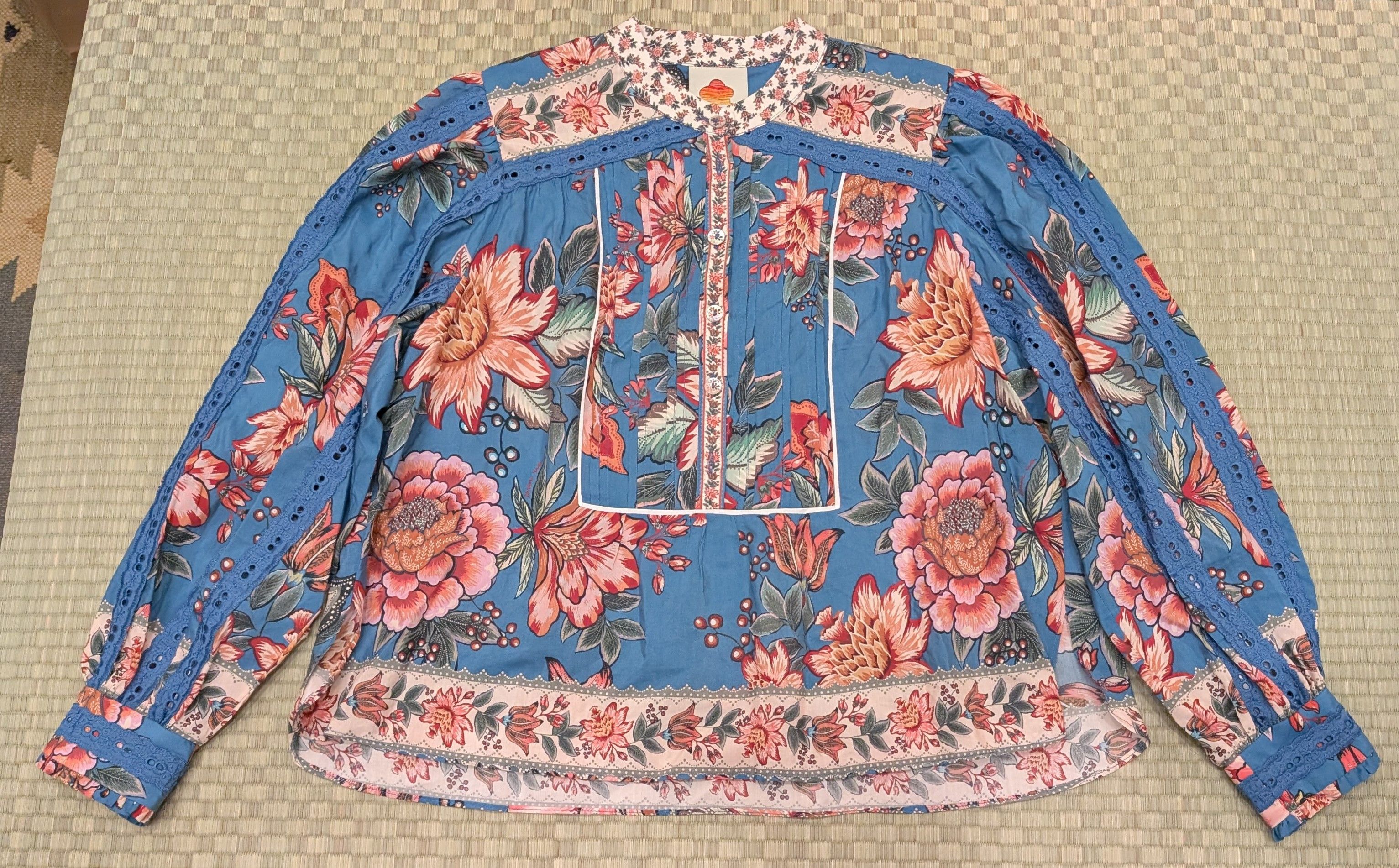 Farm Rio Farm Rio Wonderful Bouquet Blouse Blue Floral Boho Size XS / US 0-2 / IT 36-38 - 1 Thumbnail