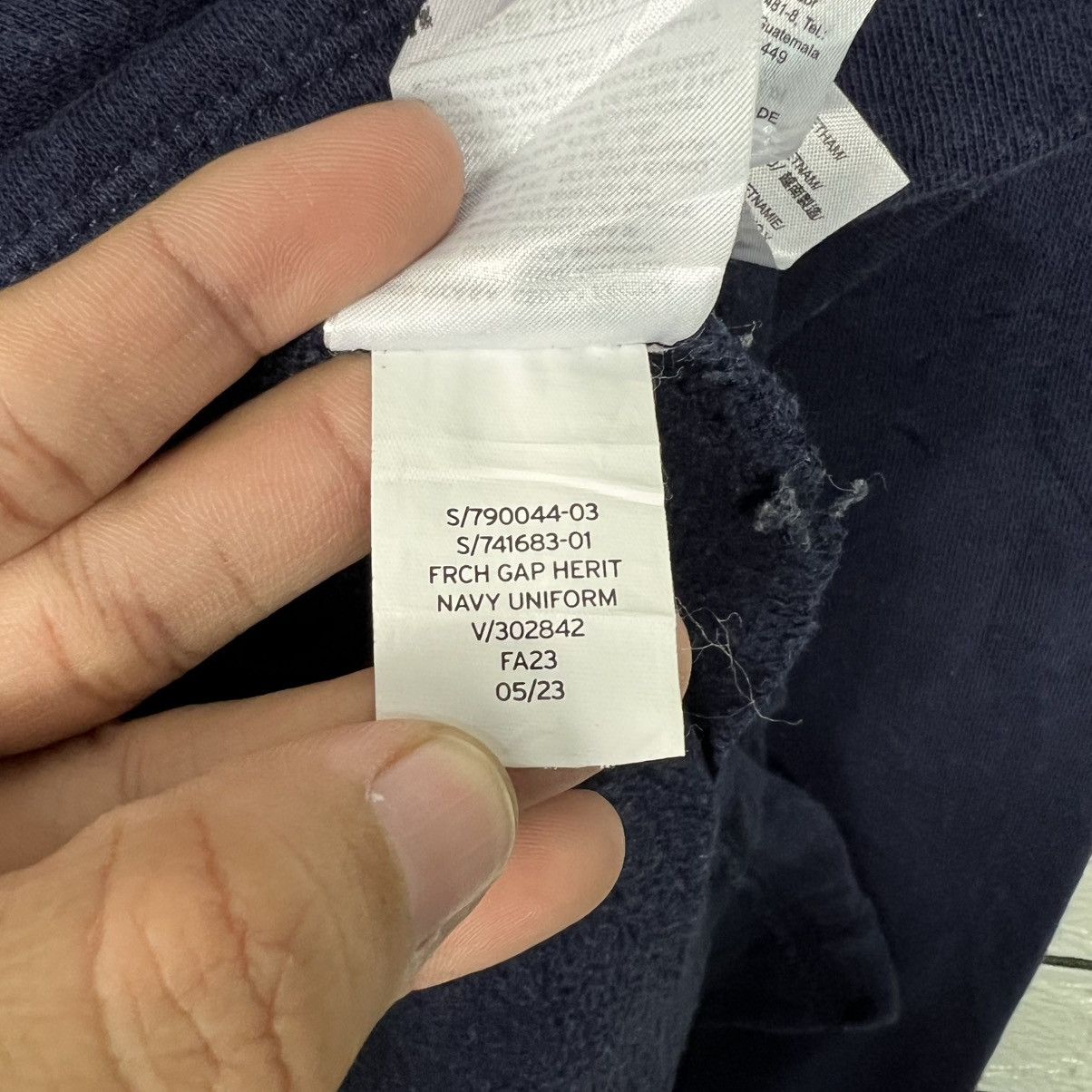 Gap GAP Spellout Big Logo Blue Crewneck Sweatshirt #4269-C194 Size US XL / EU 56 / 4 - 13 Thumbnail