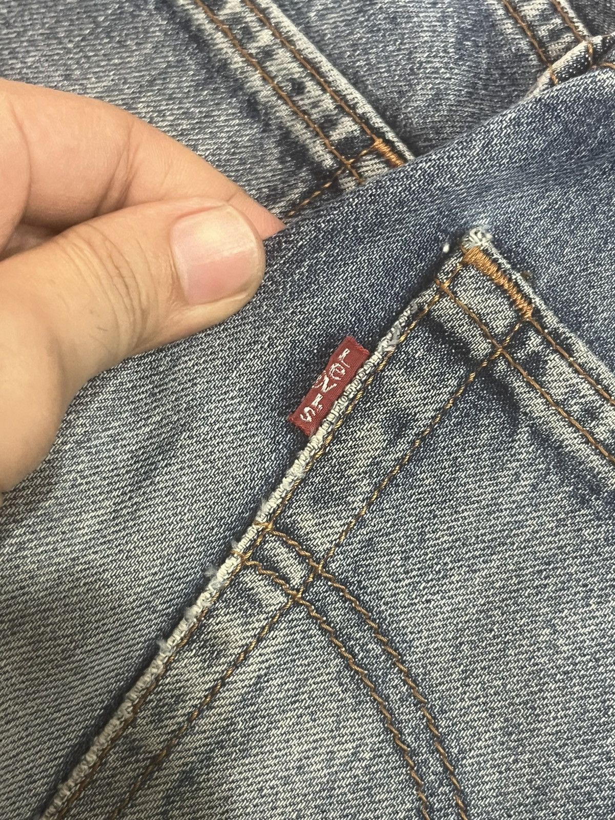 Levi's Y2K Levi’s 506 Blue Faded Washed Frayed Leg Straight Jeans Size US 29 - 9 Thumbnail