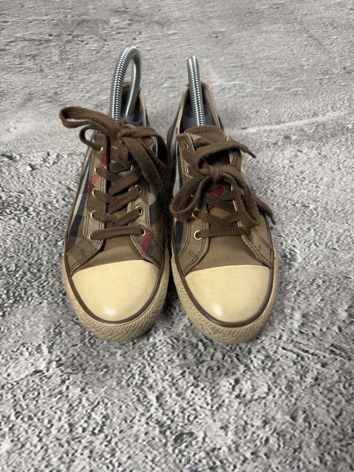 Burberry Burberry canvas low shoes Nova Check beige Size US 7 / IT 37 - 2 Thumbnail