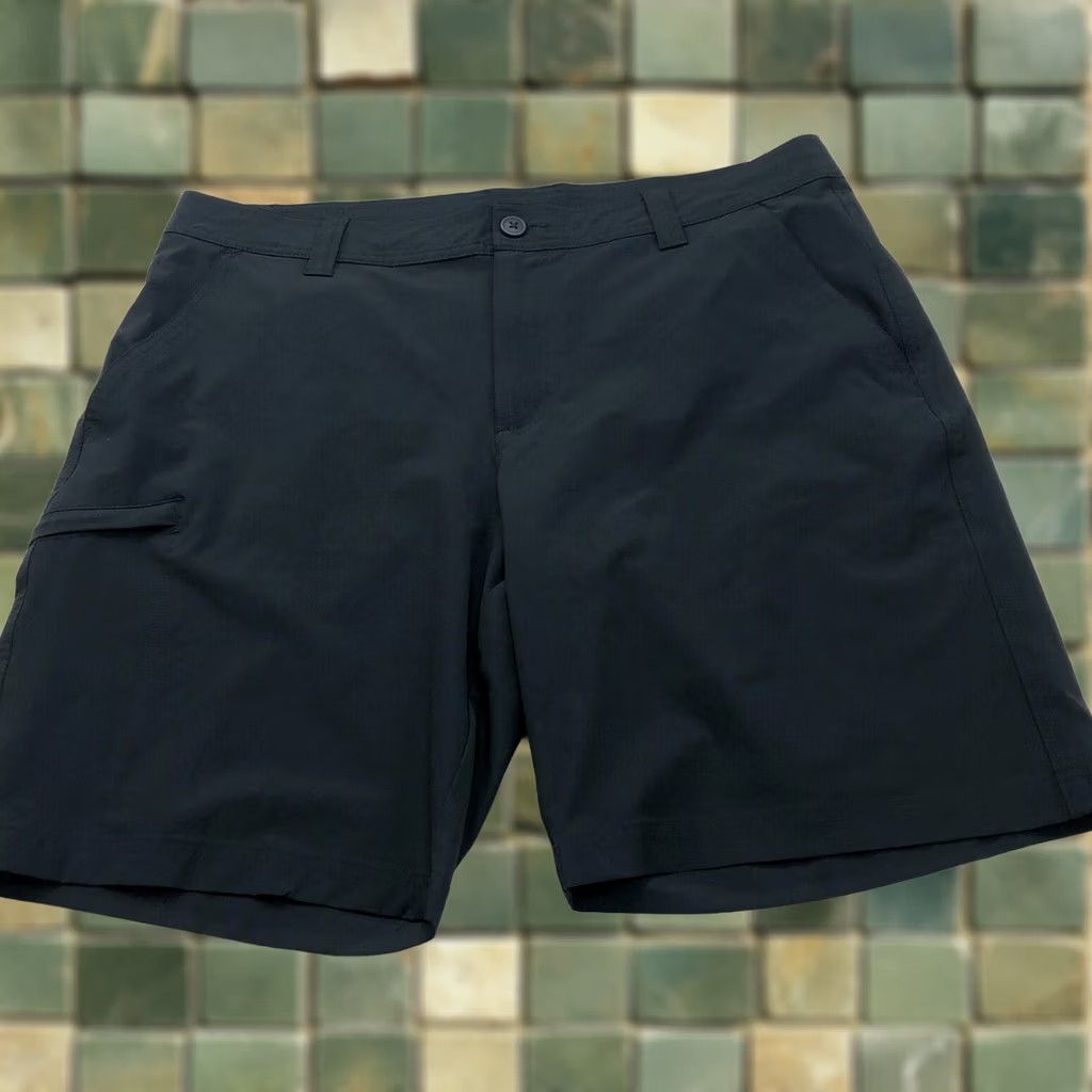 Vintage Columbia 38 Shorts Outdoor Hiking Trek Cargo Polyester Spandex 10" Fit 39W Size US 38 / EU 54 - 1 Thumbnail