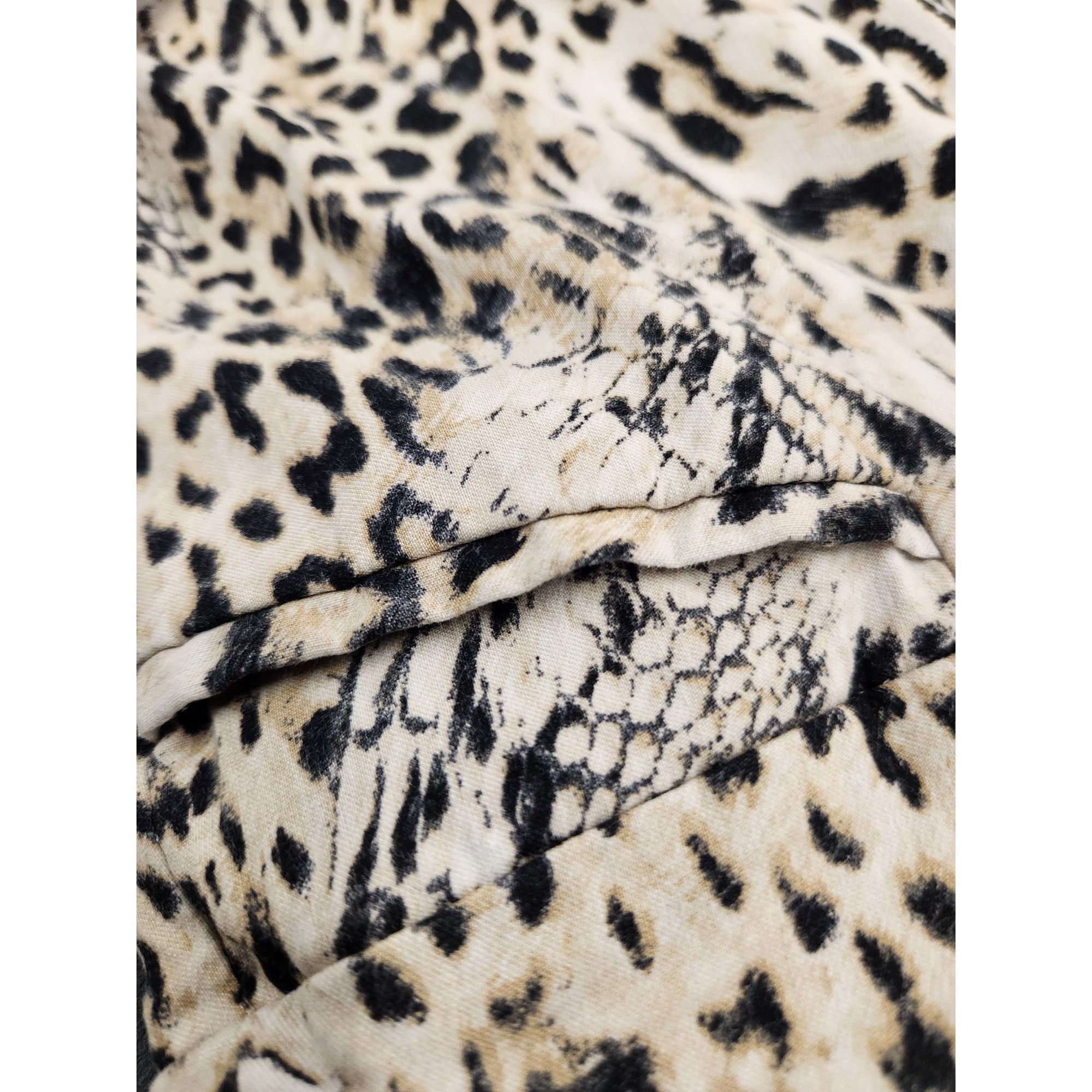 Chicos Chicos Womens Leopard Print Slim Pants Size 00 US 2 Rayon Bl Size 24" / US 00 / IT 34 - 14 Thumbnail