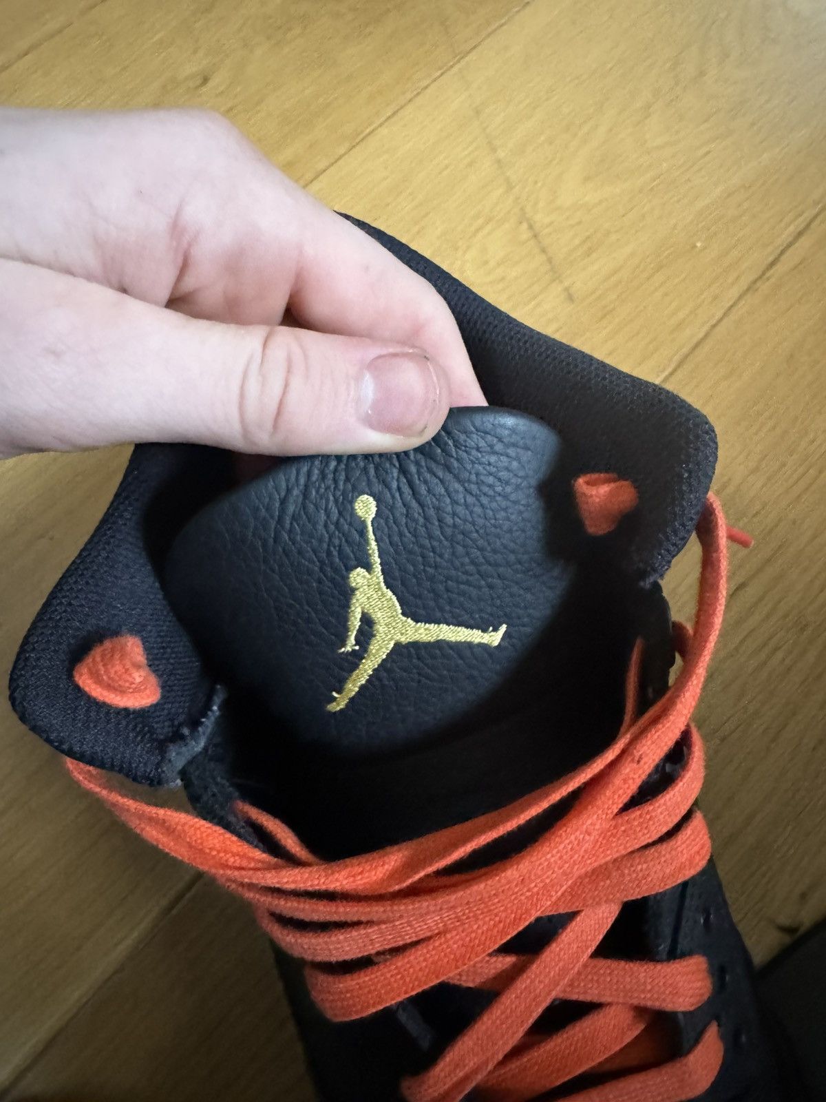J Balvin × Jordan Brand Jordan 3 J Balvin rio Size US 10.5 / EU 43-44 - 17 Thumbnail