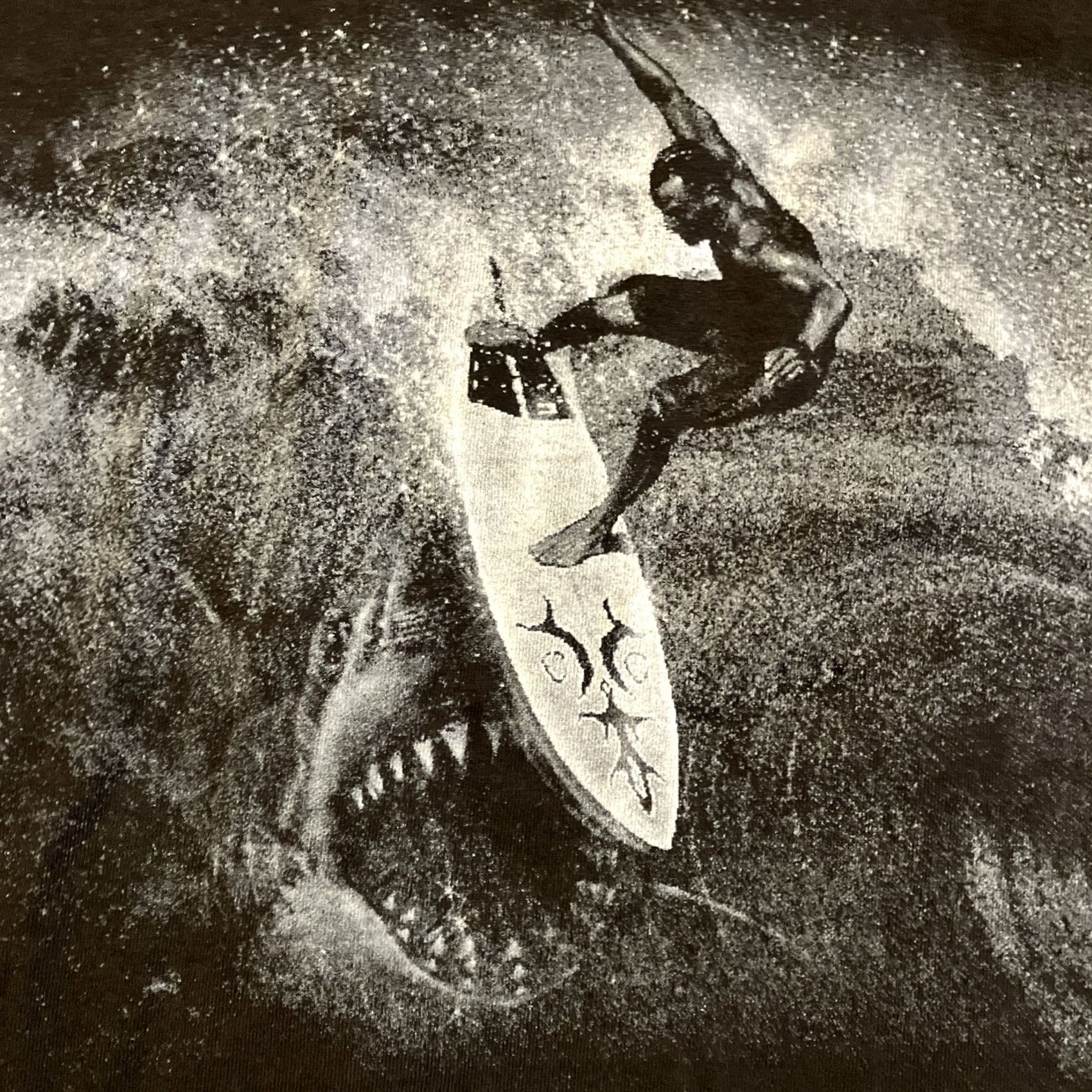 Delta VINTAGE Delta Surfing All Over Print Long Sleeve T Shirt XL Men Black Maui Hawaii Size US XL / EU 56 / 4 - 2 Thumbnail