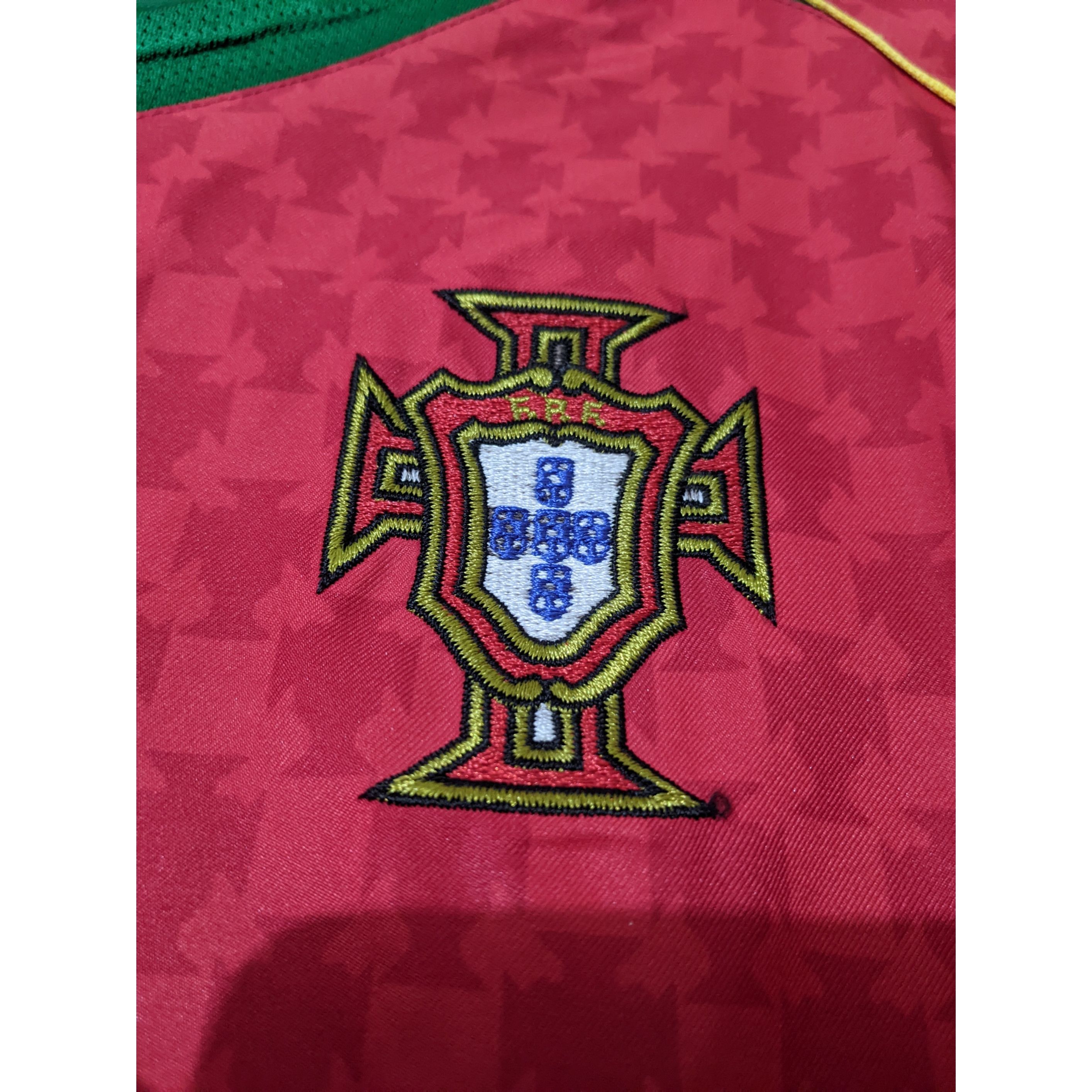 Nike Jersey Portugal euro 2004 home Luis figo football shirt Size US L / EU 52-54 / 3 - 7 Thumbnail