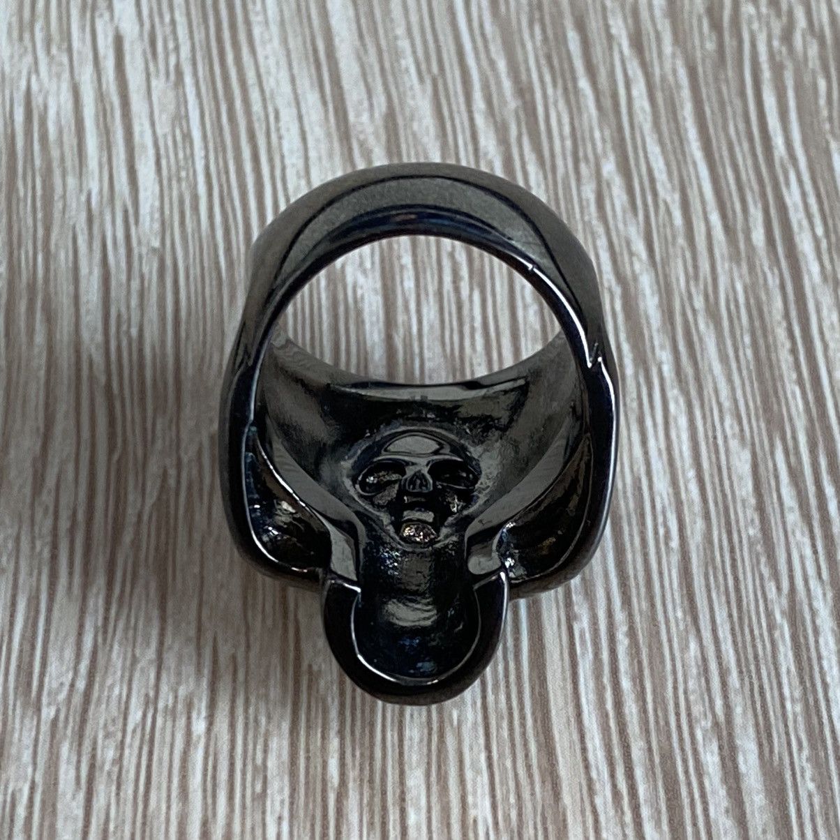 Number (N)ine Number (N)ine Skull Ring – Black Coated Size ONE SIZE - 5 Thumbnail