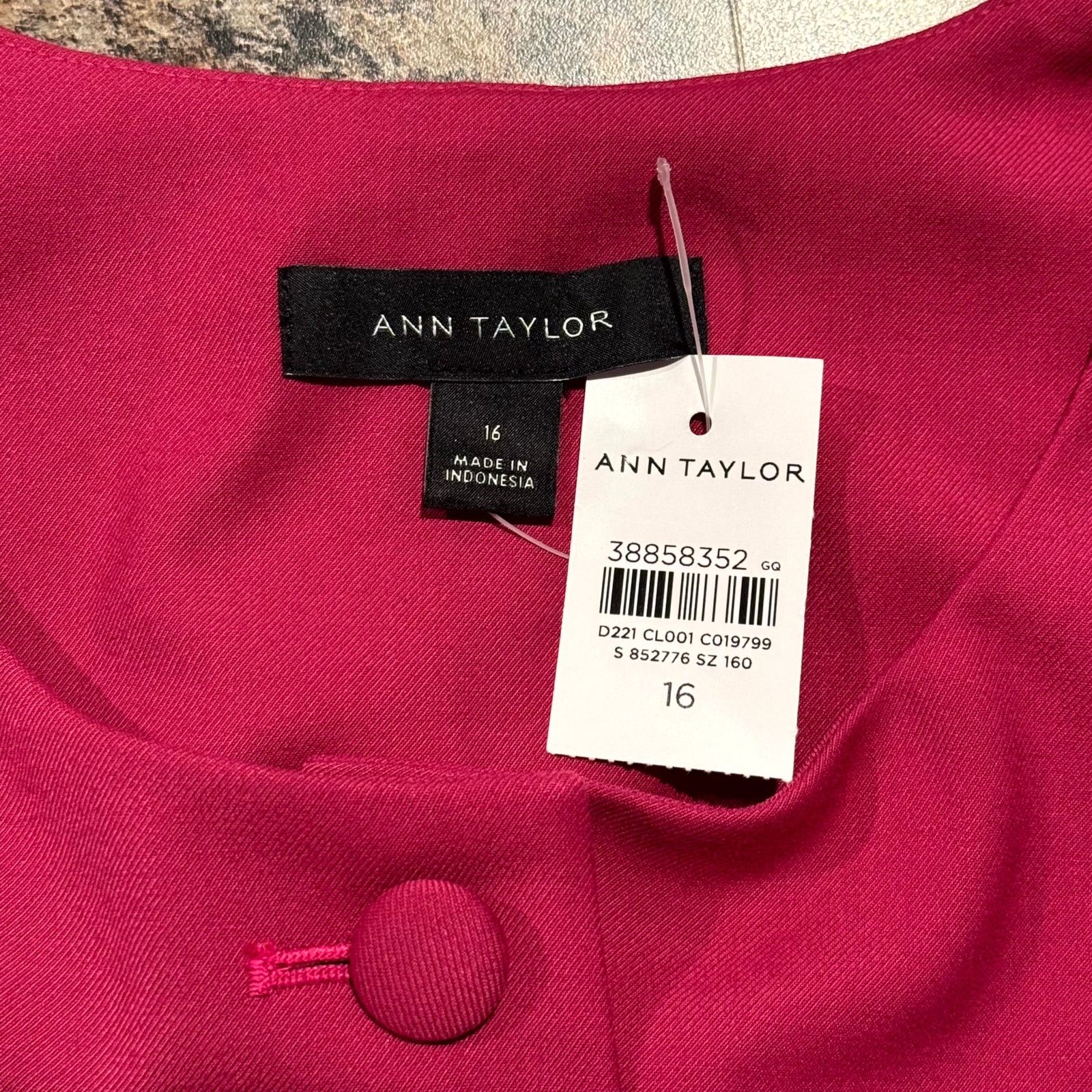 Ann Taylor NWT Ann Taylor Vest Pink Long Crew Neck Button Up Office 16 Size XXL / US 16-18 / IT 52-54 - 3 Thumbnail
