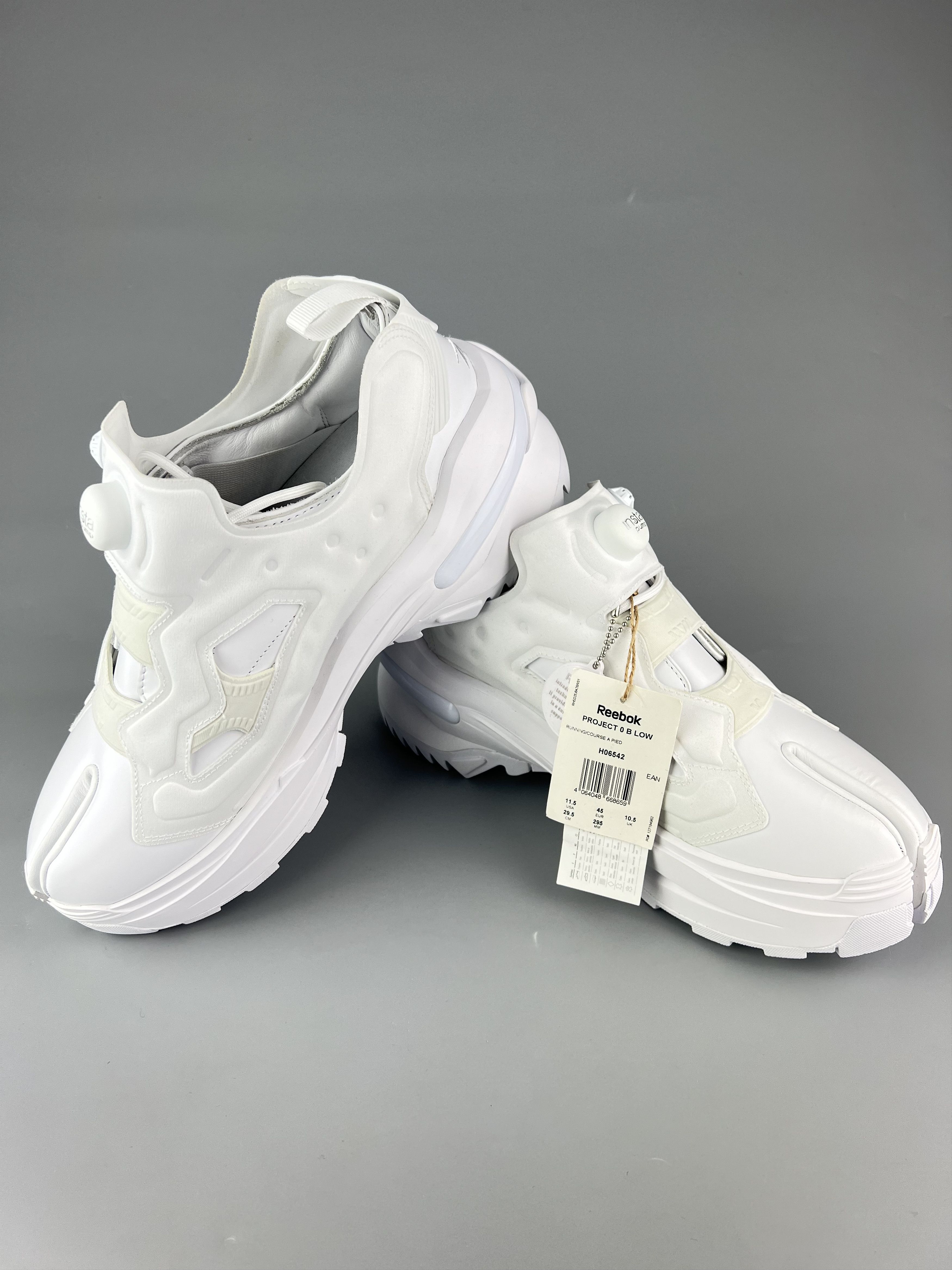 Maison Margiela × Reebok Maison Margiela x Reebok Instapump Fury Tabi Size US10.5 Size US 10.5 / EU 43-44 - 4 Thumbnail