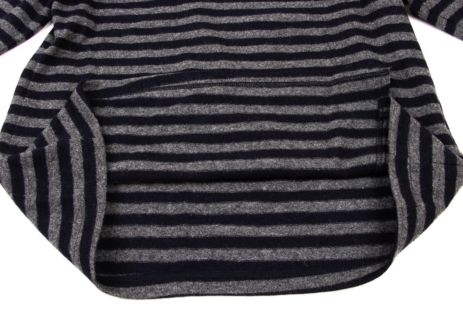 Yohji Yamamoto Altered Hem Striped Knit Top in Navy Gray Size 3 Size US M / EU 48-50 / 2 - 8 Thumbnail
